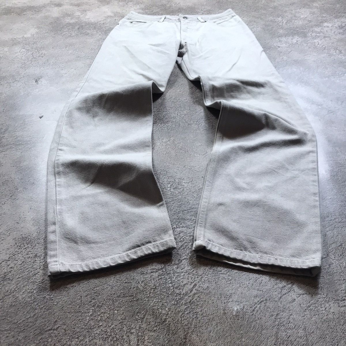 Vintage Vintage 90s Guess Baggy Flared Distressed Y2K Grunge Jeans 2 Size US 29 - 1 Thumbnail