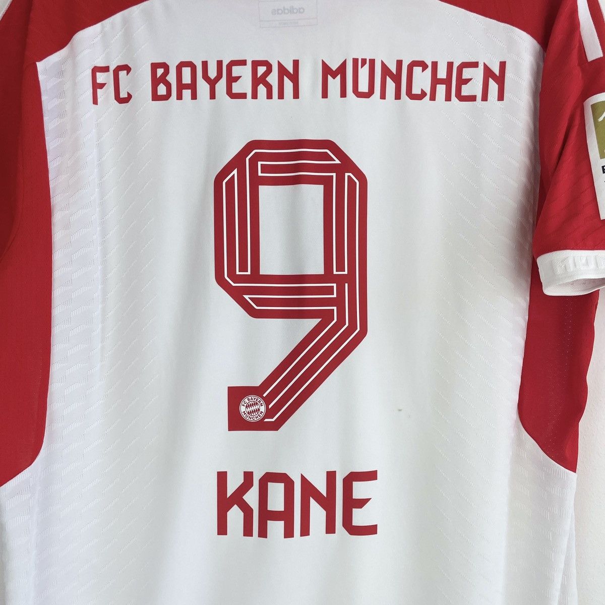 Adidas Bayern Munich Kane Home Authentic Jersey HEAT.RDY 2024/2025 Size US L / EU 52-54 / 3 - 9 Thumbnail
