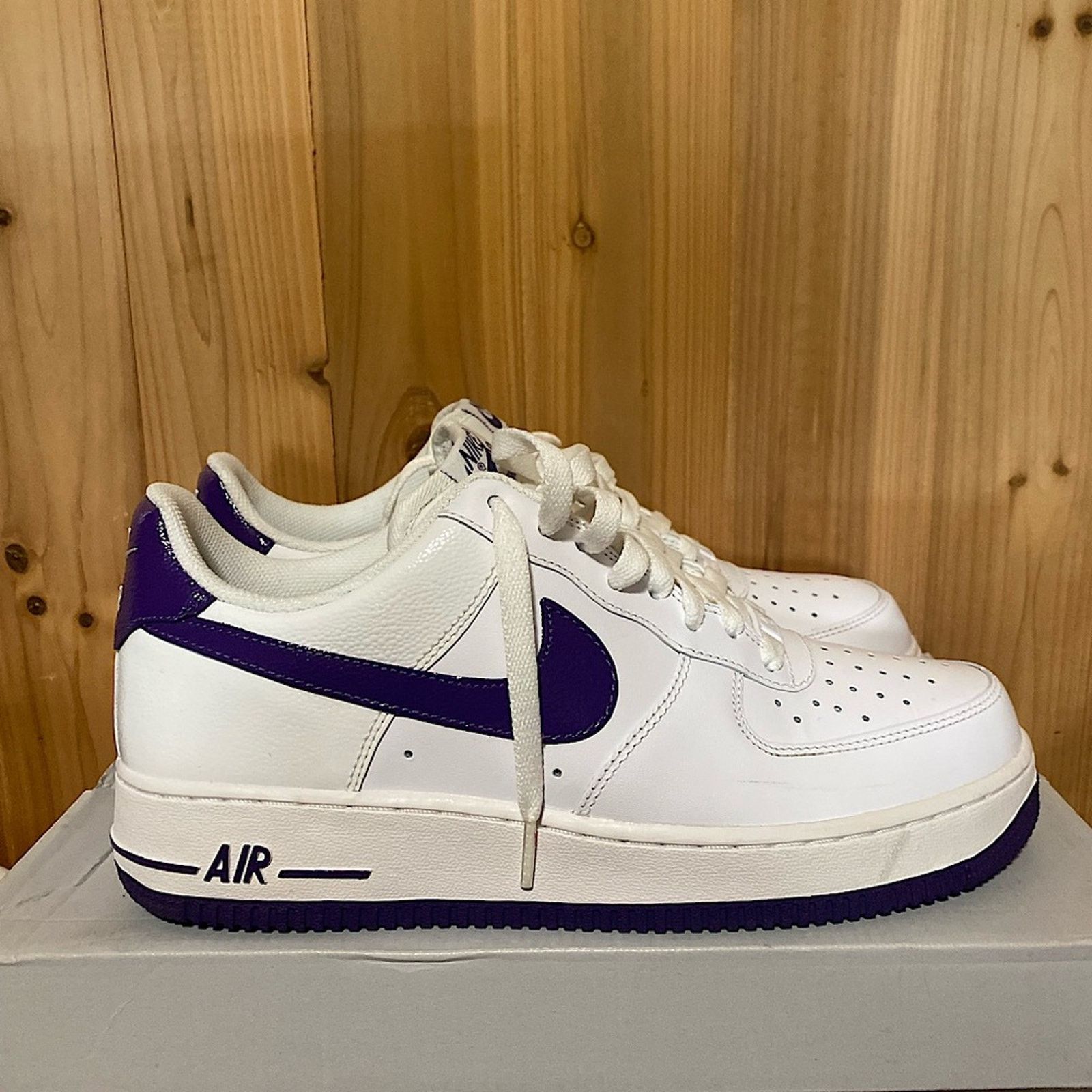 Nike 2011 Nike Air Force 1 patent club purple Size US 9 / EU 42 - 3 Thumbnail