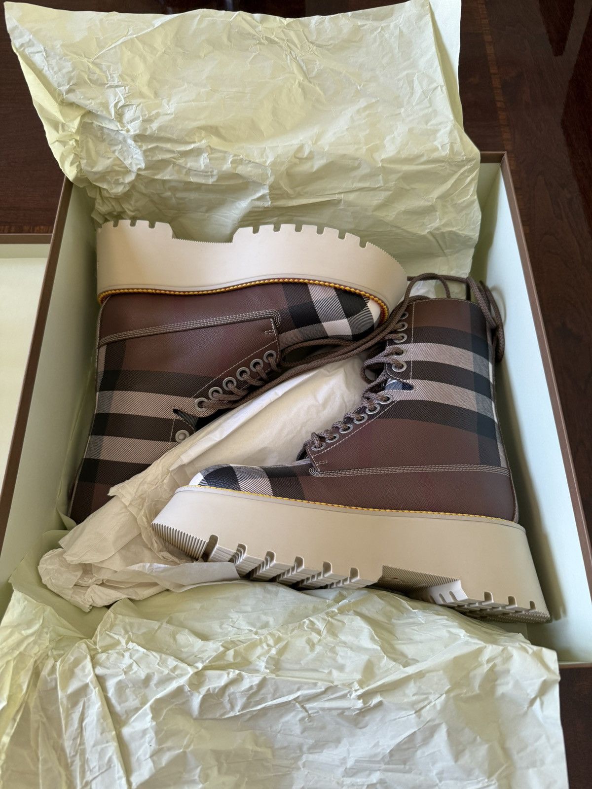 Burberry Burberry Boot Size US 7 / IT 37 - 3 Thumbnail
