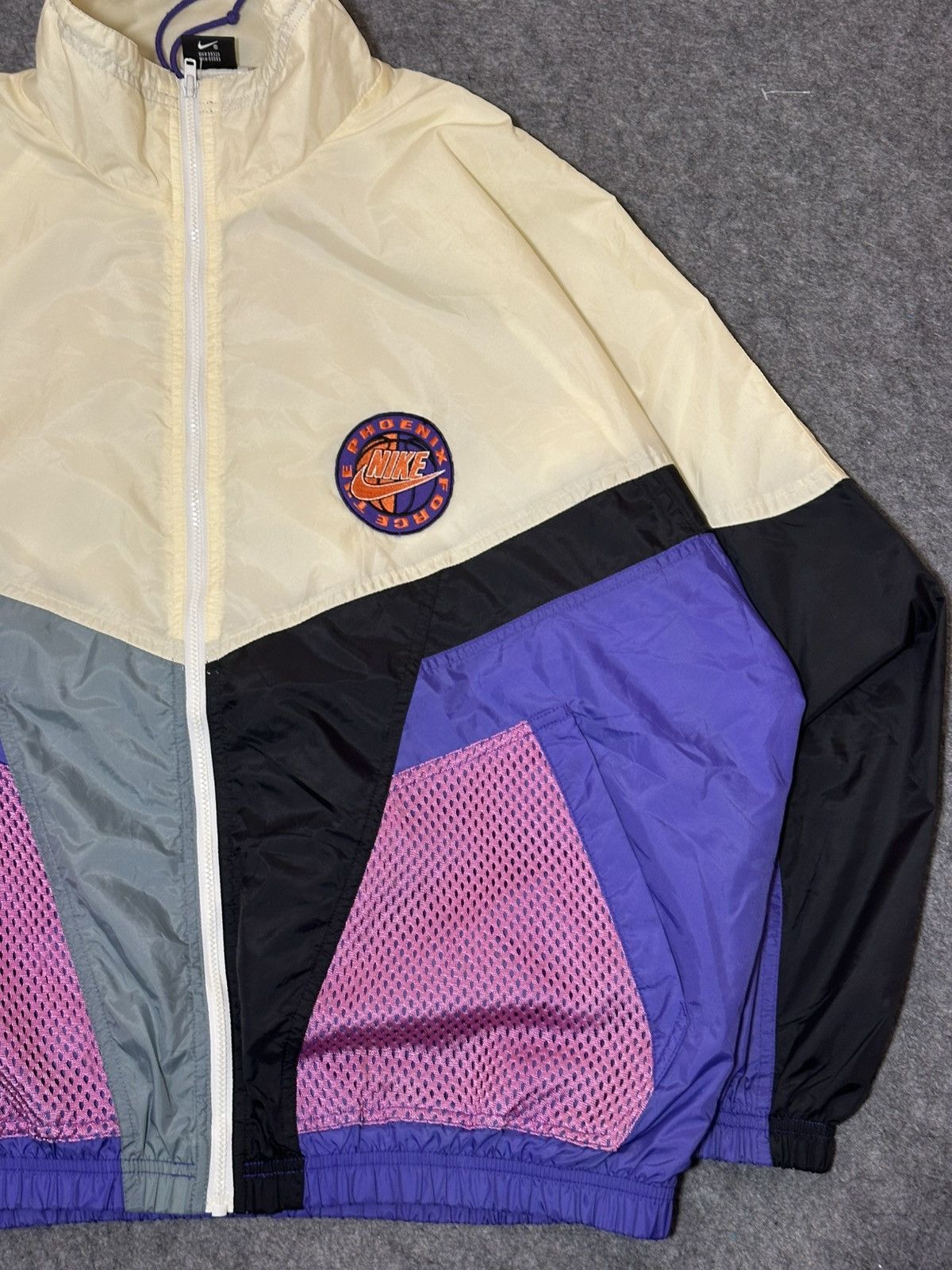 Nike vintage 1990s Nike "Sir Charles" Charles Barkley windbreaker Size US L / EU 52-54 / 3 - 3 Thumbnail