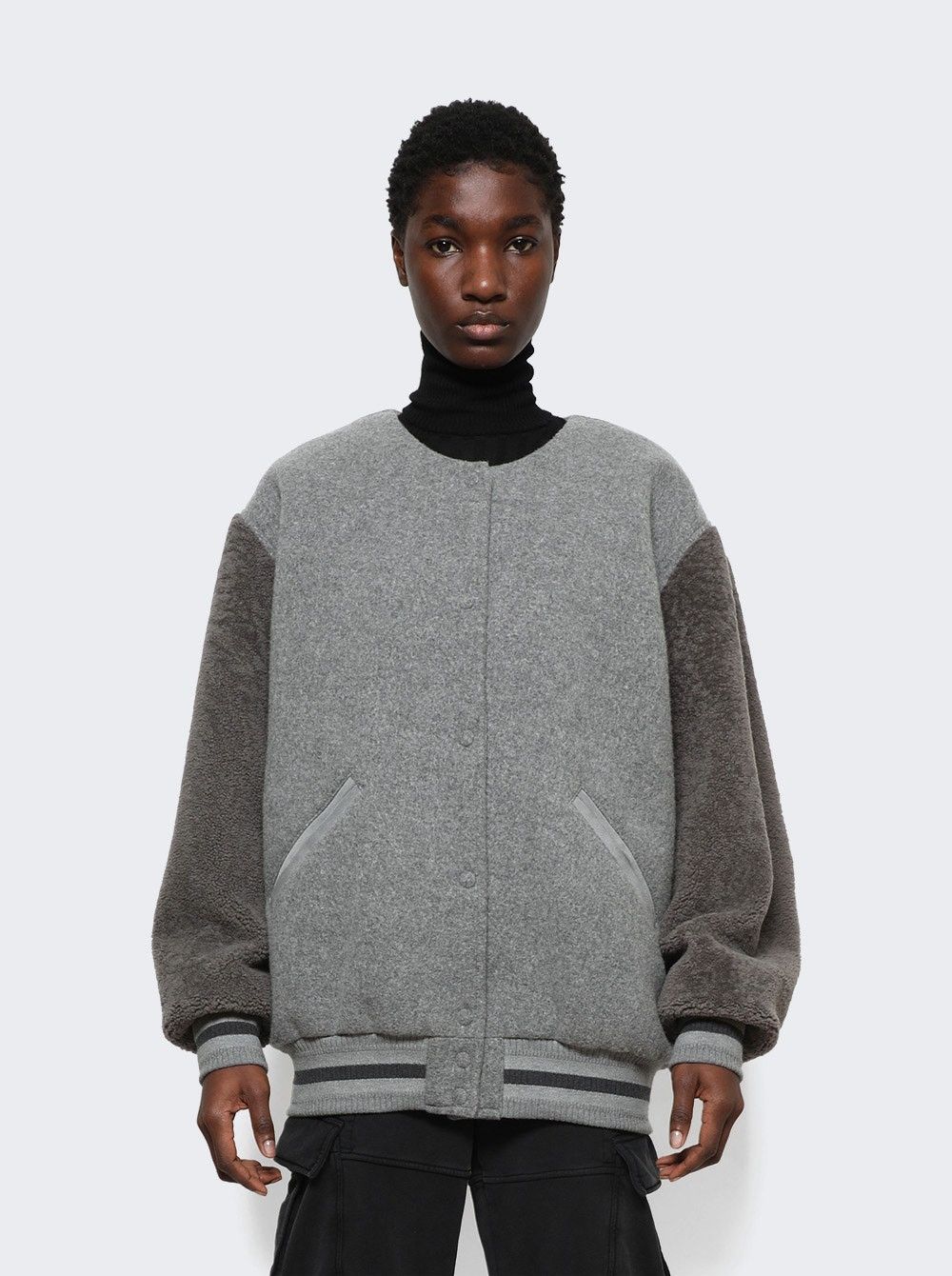 Givenchy o1w1db10325 Oversized Varsity Jacket in Light Grey Size M / US 6-8 / IT 42-44 - 2 Thumbnail