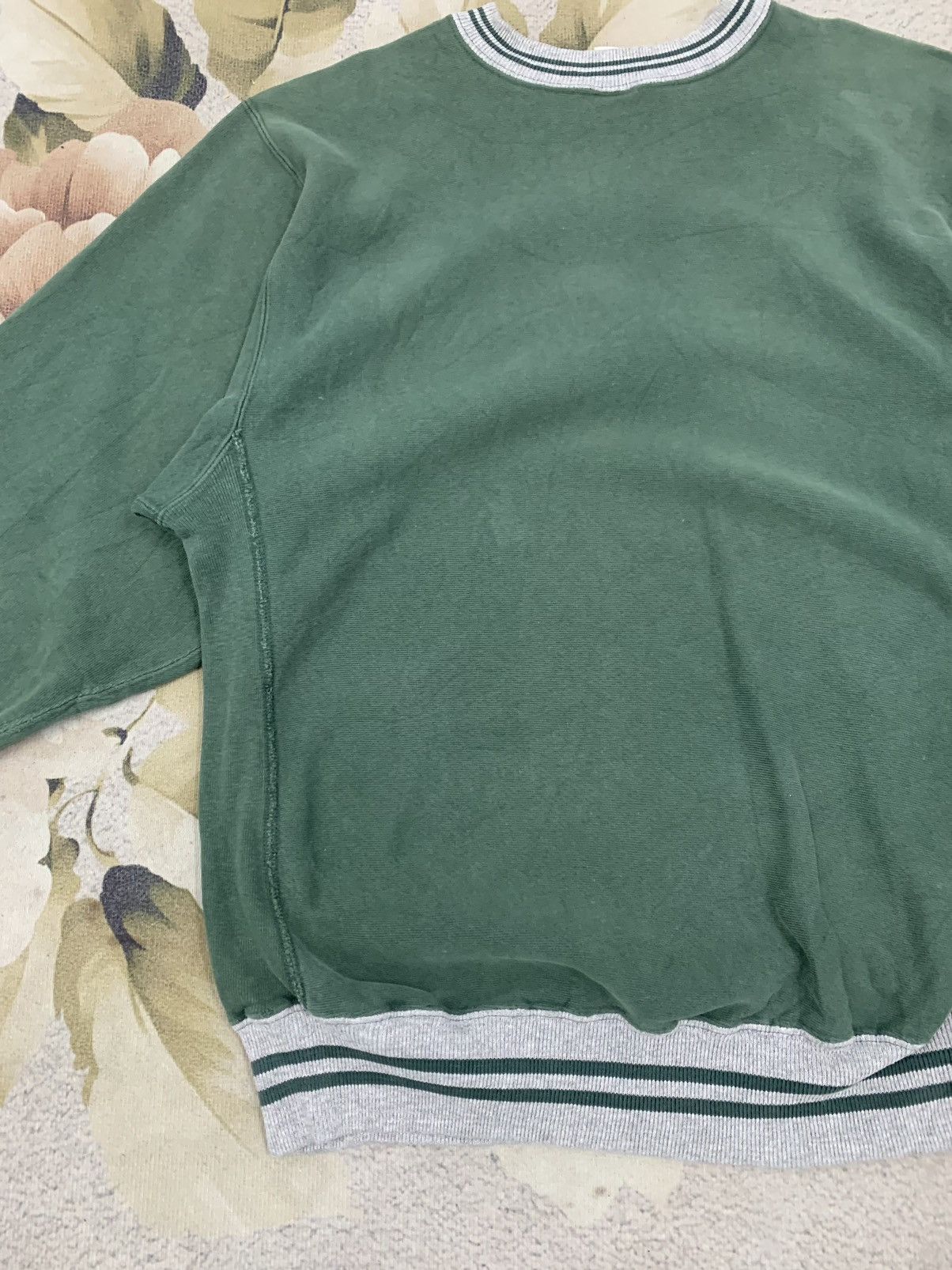 Champion × Vintage Vtg Champion Reverse Weave Big Logo Embroidered Sweatshirt Size US XL / EU 56 / 4 - 9 Thumbnail