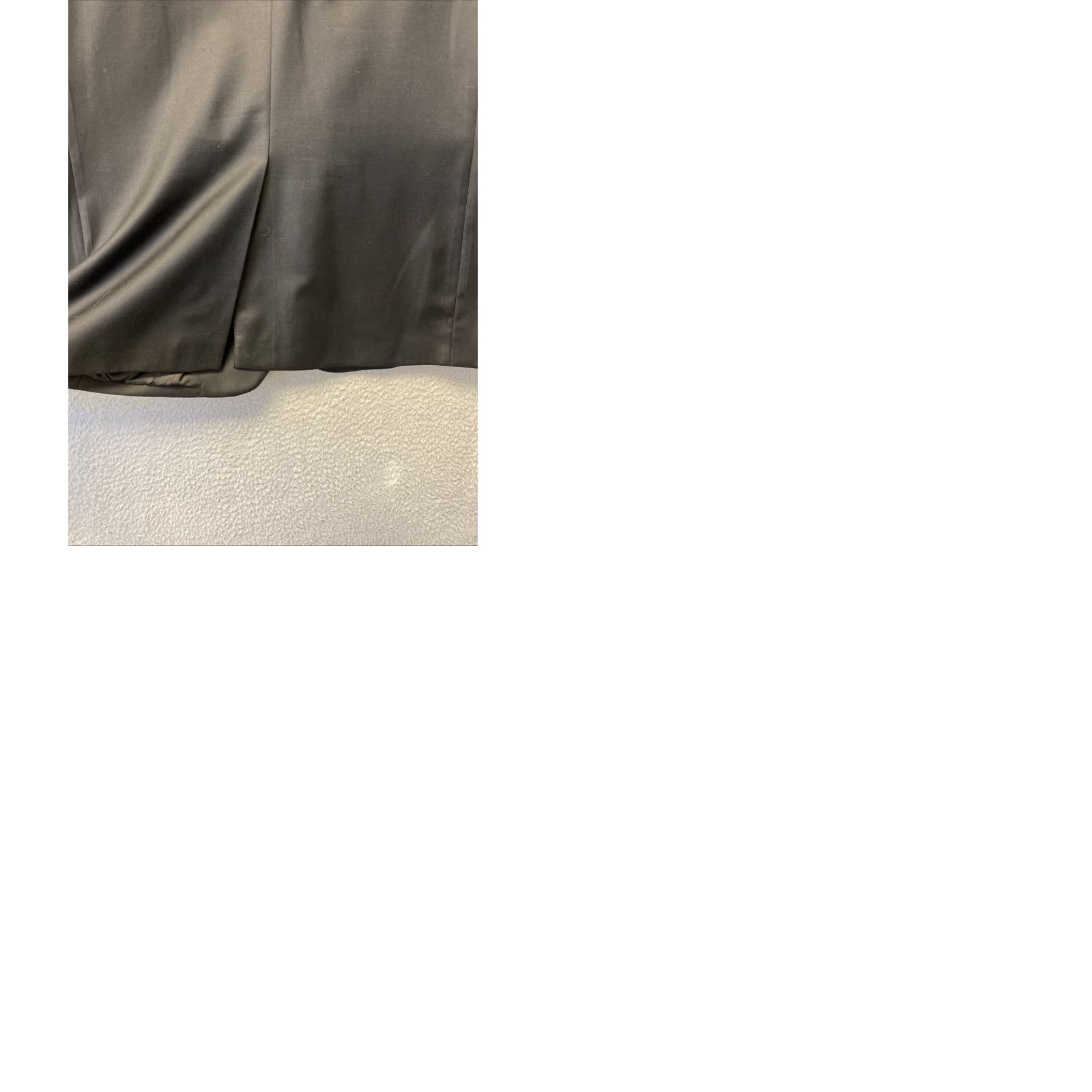 Jos. A. Bank Jos. A. Bank Blazer Sport Coat 41R Men Black 100% Wool Two-Button Single-Vented Gold Button Regular Size 41 Mens Jacket Coat Size 42R - 9 Thumbnail