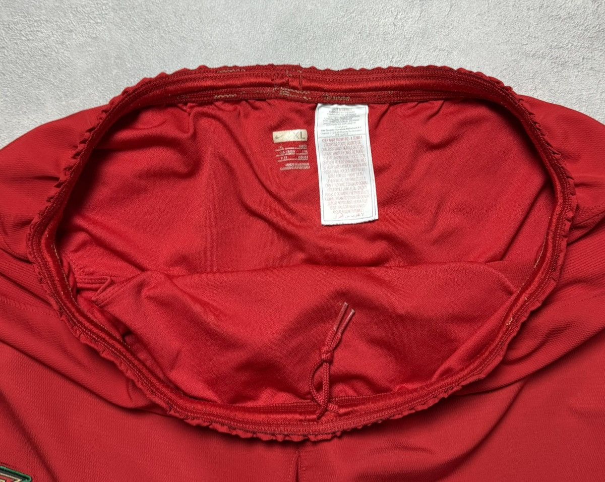 Nike Portugal 2008 2009 Home Football Soccer Shorts Nike Size US 36 / EU 52 - 9 Thumbnail