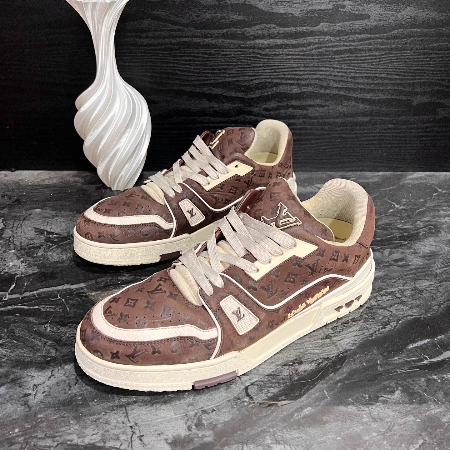 Other Tyler x Lv Trainer US 42 95 New Size US 9 / EU 42 - 1 Thumbnail