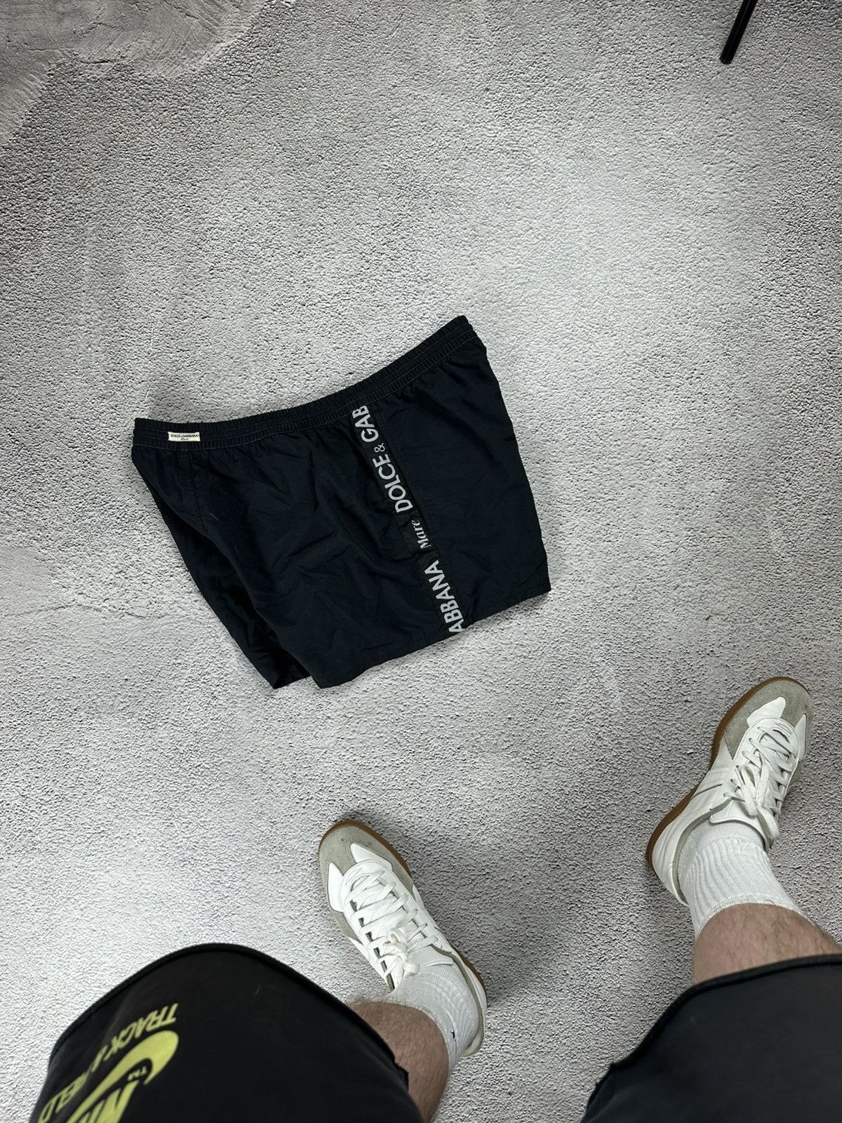 Dolce & Gabbana × Vintage Vintage Dolce & Gabbana Mare Nylon Short Y2K Hype Style Size US 36 / EU 52 - 1 Thumbnail