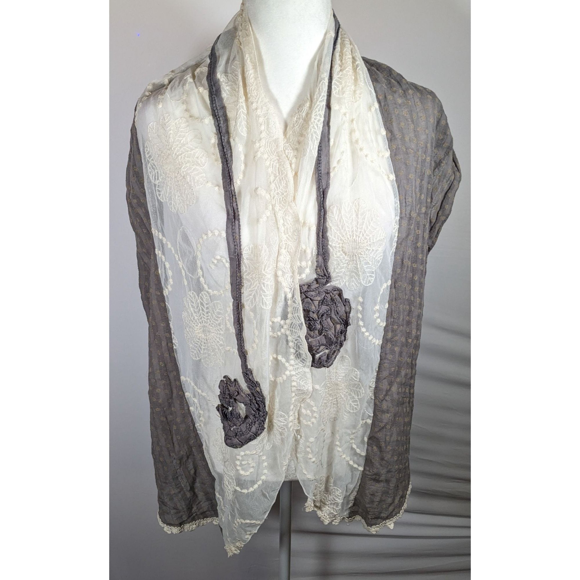 Other Vintage Floral Embroidered Lace Grey And White Scarf Size ONE SIZE - 4 Thumbnail
