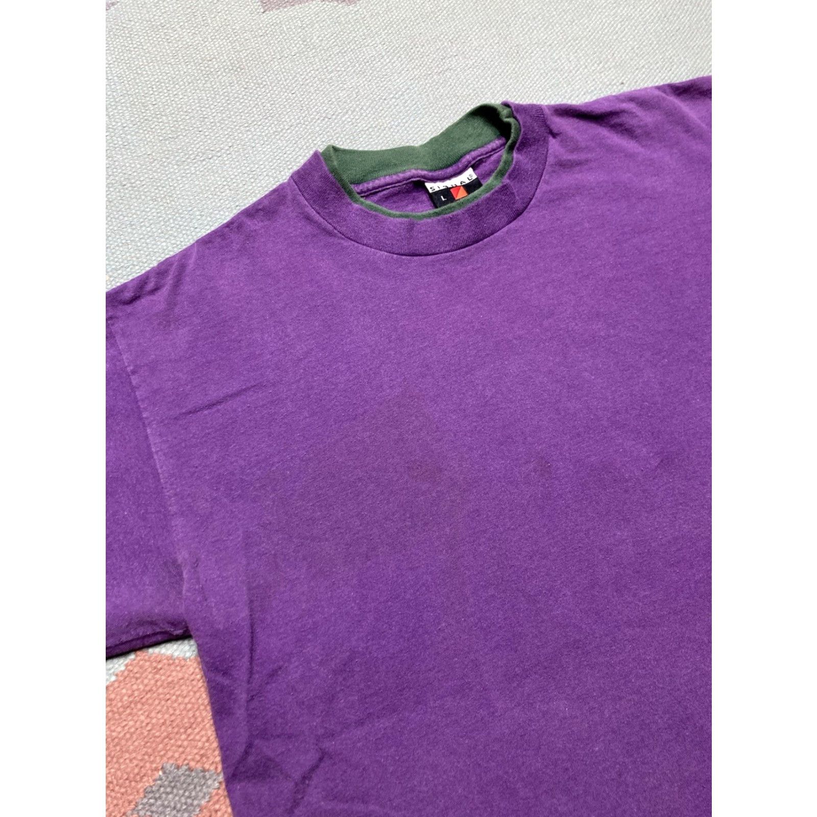 Vintage VINTAGE Signal T-Shirt Men L Purple Cotton USA made 80s 90s blank sports Green 90s Shirt Mens Size US L / EU 52-54 / 3 - 2 Thumbnail