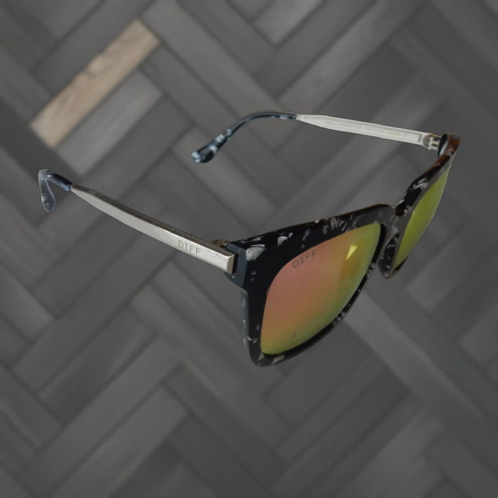 Vintage VINTAGE Diff Eyewear Sunglasses Women PK10P Gold Polarized Bella BW PK10P Size ONE SIZE - 1 Thumbnail