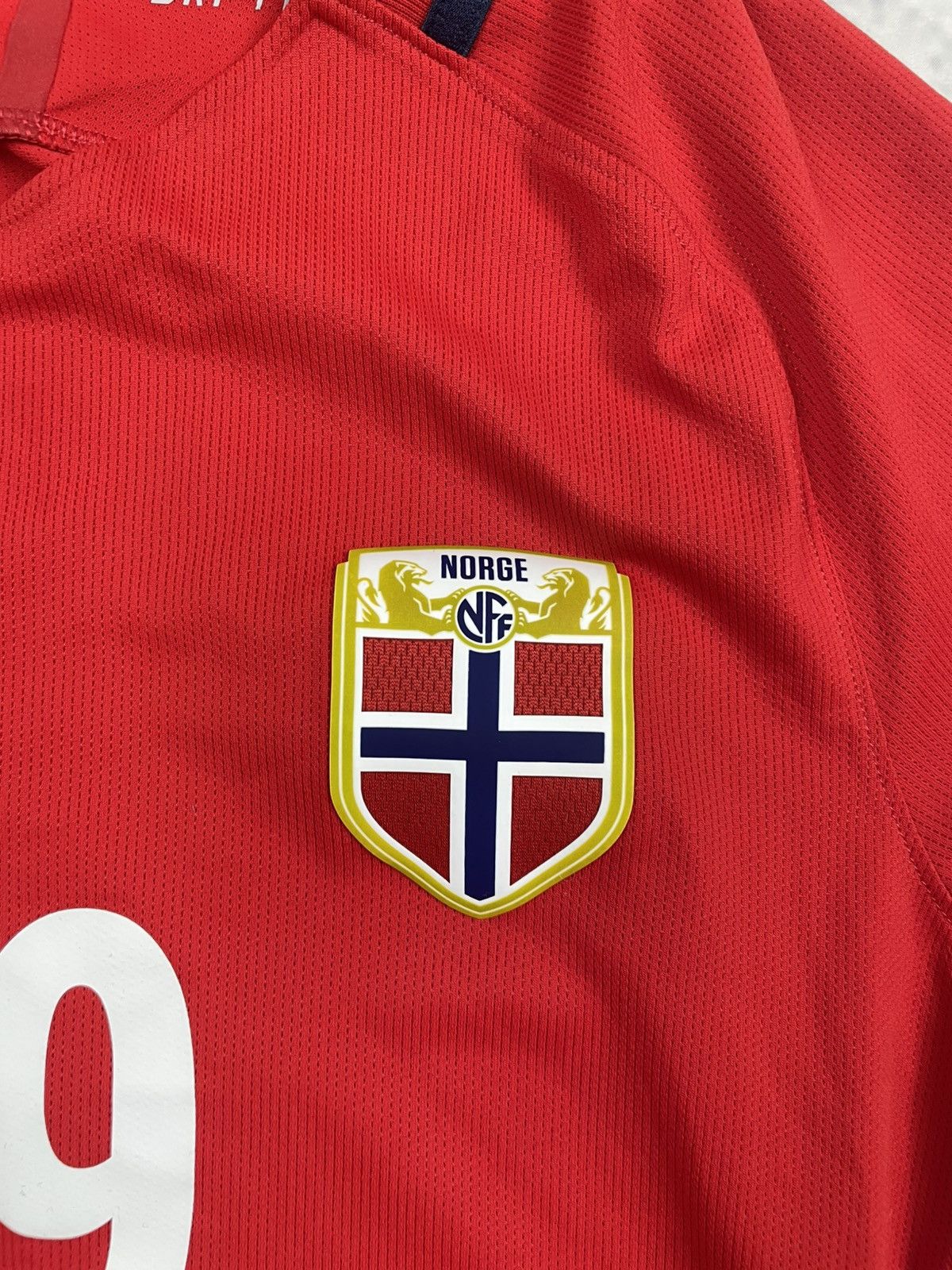 Nike Nike M 2016 Norway Home Jersey Football Shirt Player Issue Size US M / EU 48-50 / 2 - 10 Thumbnail