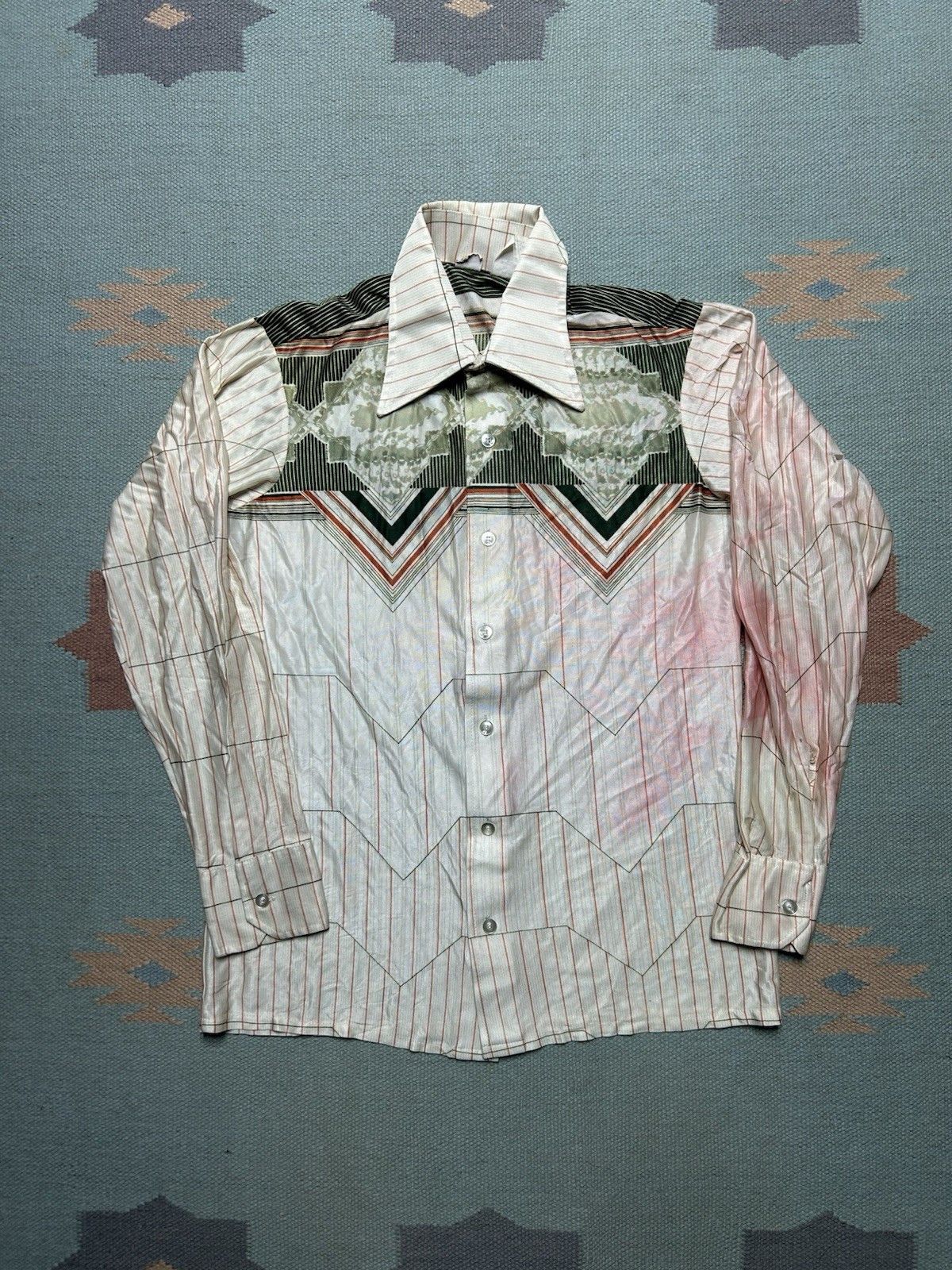 Vintage Vtg 70s button shirt abstract dagger collar distress medium Size US M / EU 48-50 / 2 - 1 Thumbnail