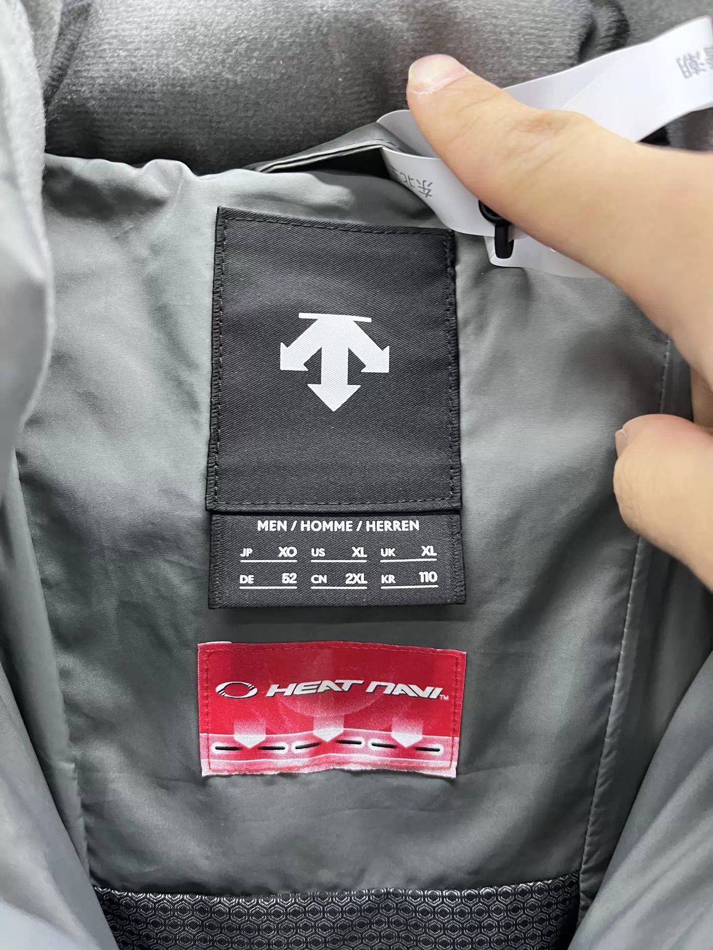 Descente DESCENTE TRAINING Long Down Jacket XXL 99new Size US XXL / EU 58 / 5 - 5 Thumbnail