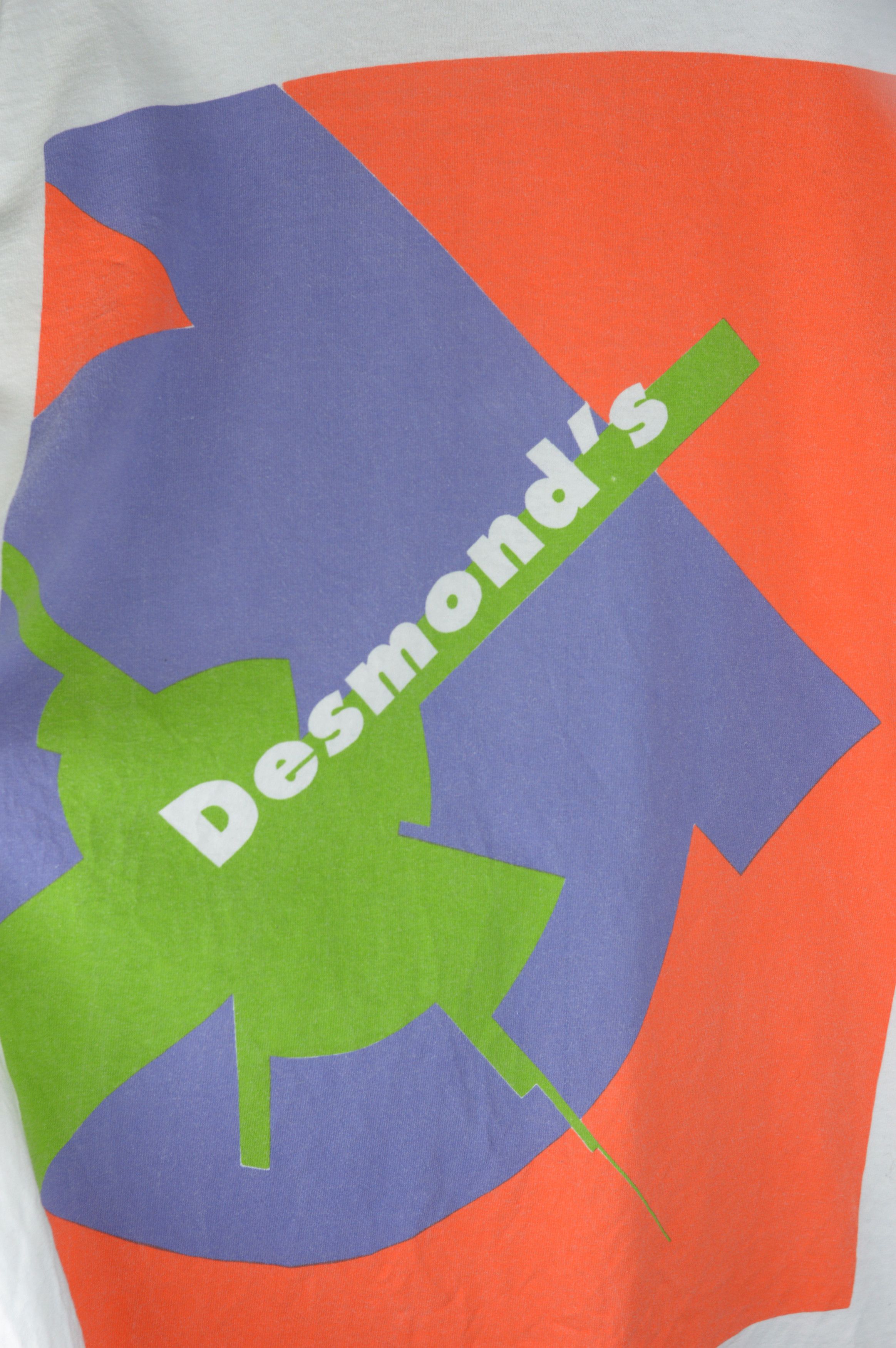 Vintage Vintage Desmonds British Comedy 90s t shirt Size US L / EU 52-54 / 3 - 2 Thumbnail