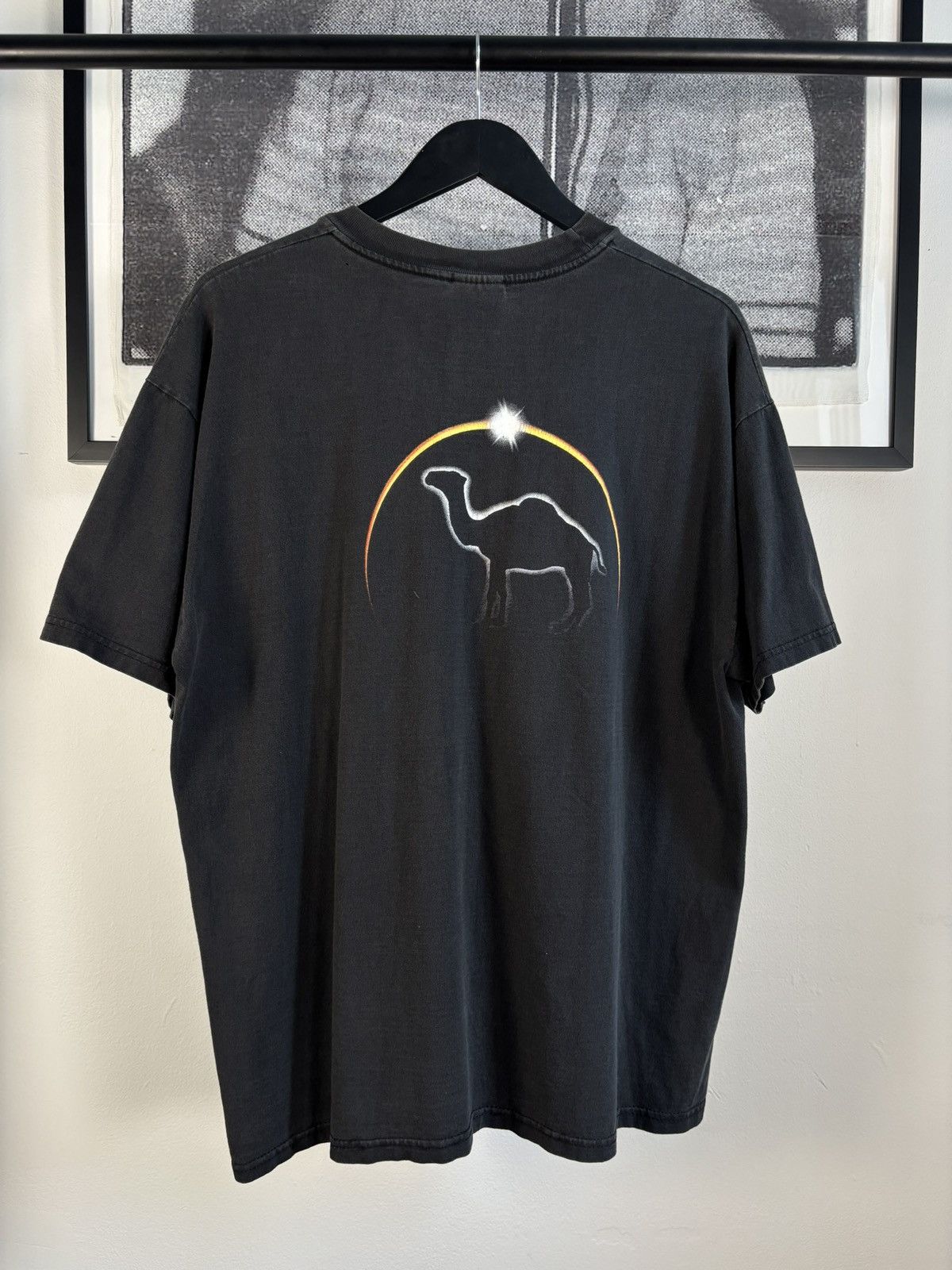 Vintage 🚭GRAIL🚭VINTAGE CAMEL CIGARETTE “HORIZON” POCKET TEE Size US XL / EU 56 / 4 - 5 Thumbnail