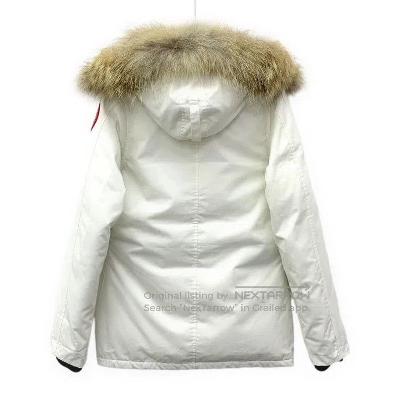 Canada Goose Canada Goose White Fur Hooded Down Jacket. Size US S / EU 44-46 / 1 - 2 Thumbnail