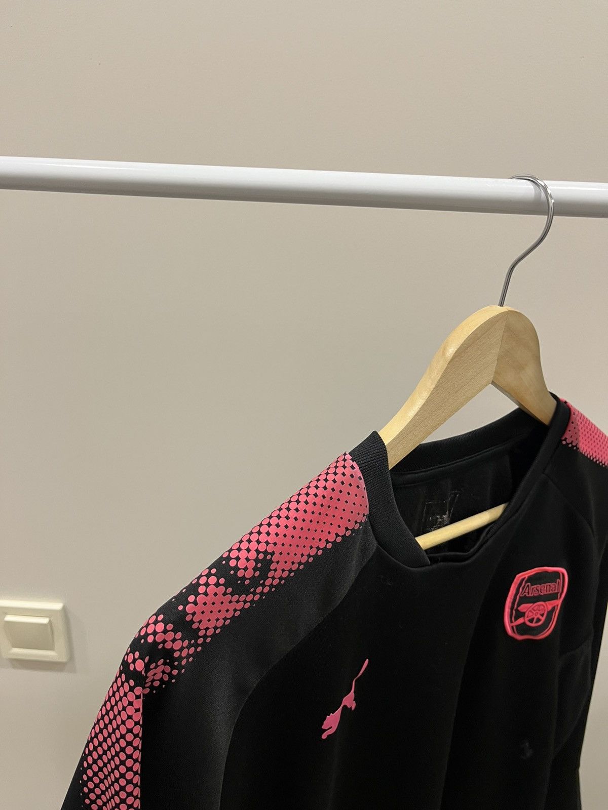 Puma Arsenal FC Puma training soccer sweatshirt jumper Size US M / EU 48-50 / 2 - 3 Thumbnail