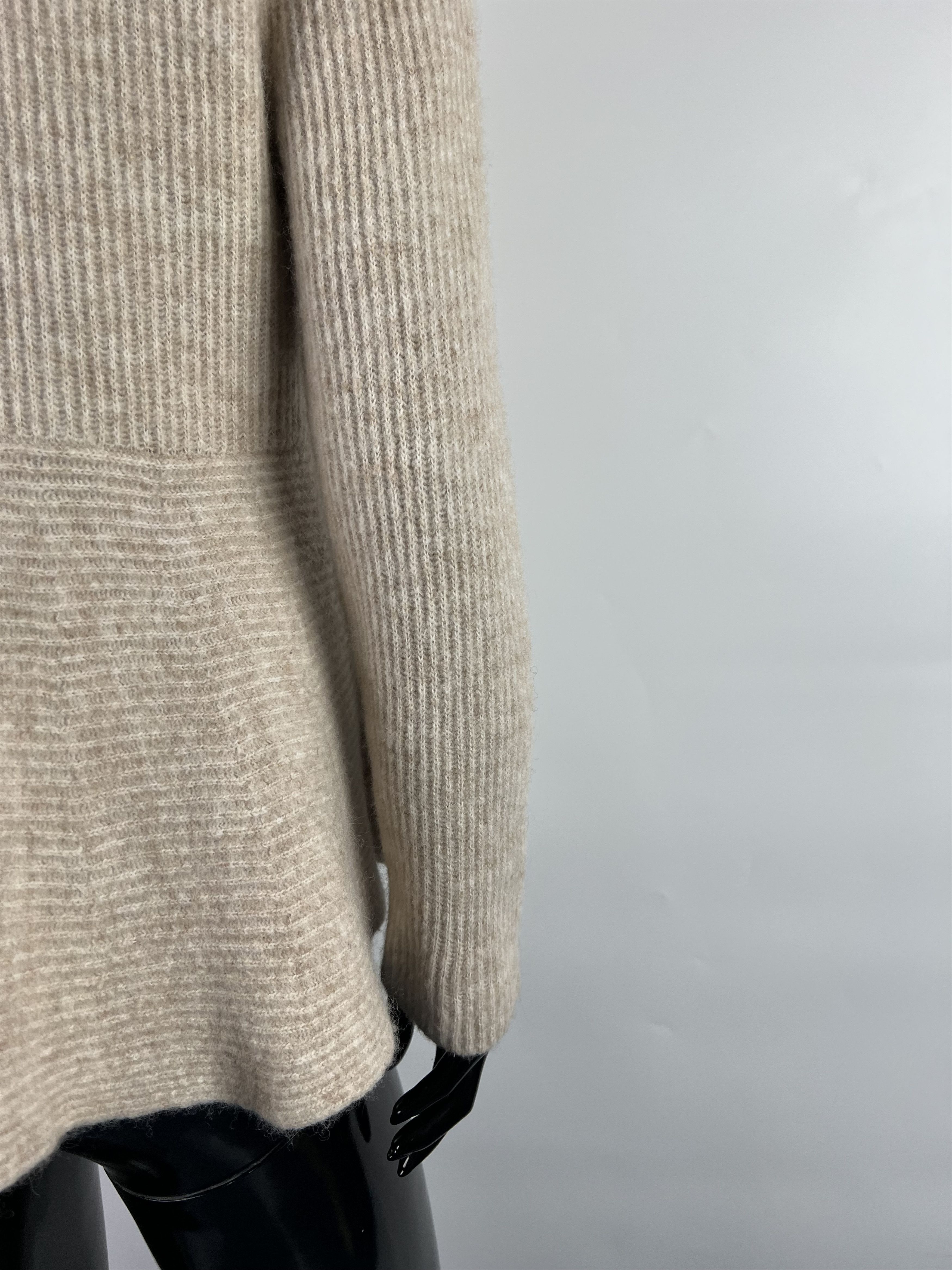 Cos COS Women's Wool Ribbed Sweater Size S Size S / US 4 / IT 40 - 5 Thumbnail