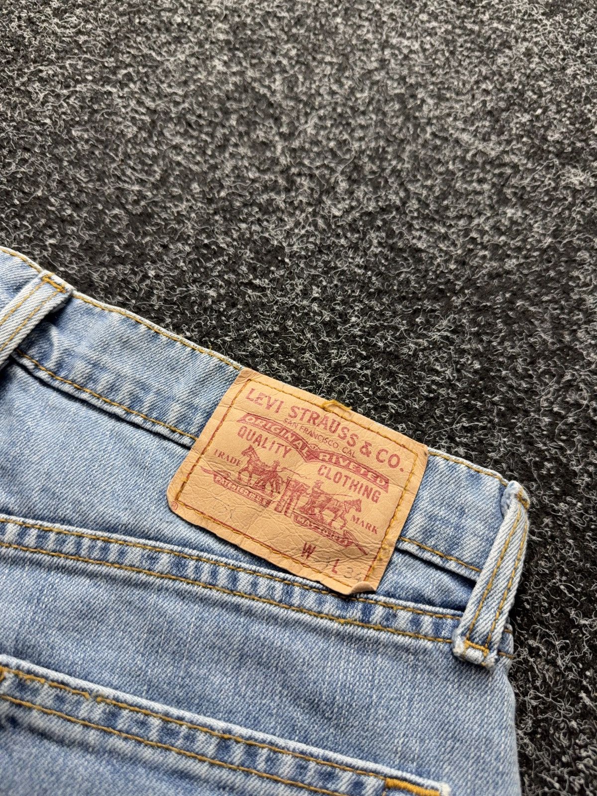 Levi's Vintage Clothing Vintage 90s Custom Chrome Hearts Style Cross Denim Jeans Size US 33 - 21 Thumbnail