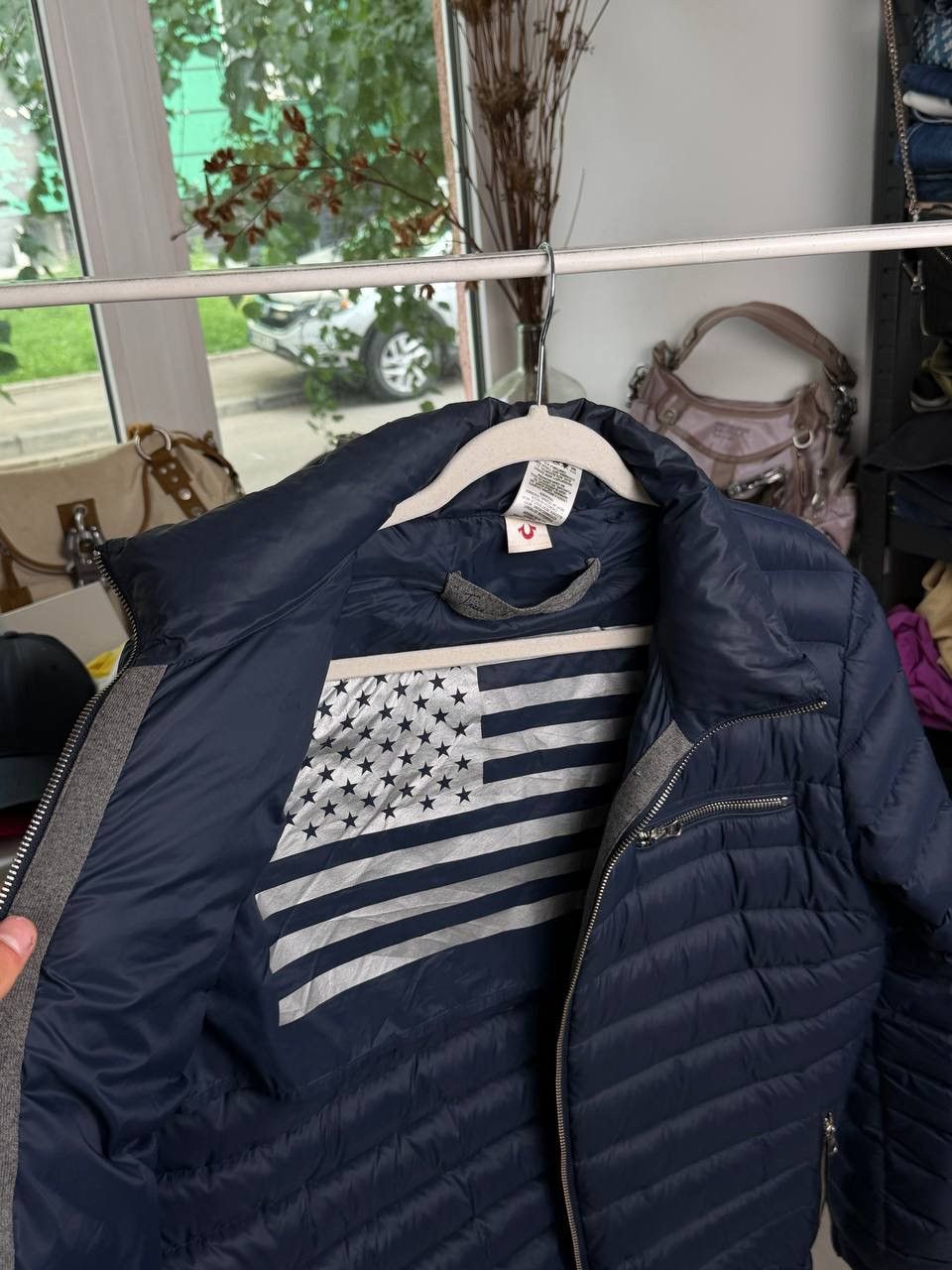 True Religion True Religion Lightweight Puffer Jacket Navy Blue - Size L Size US L / EU 52-54 / 3 - 11 Thumbnail