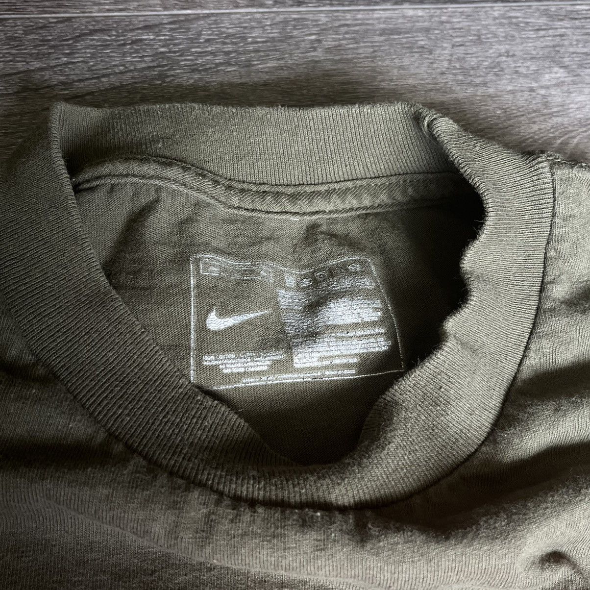 Nike Vintage 2000s Nike Just Do It Big Logo Tee Shirt Olive/Red Size US L / EU 52-54 / 3 - 5 Thumbnail