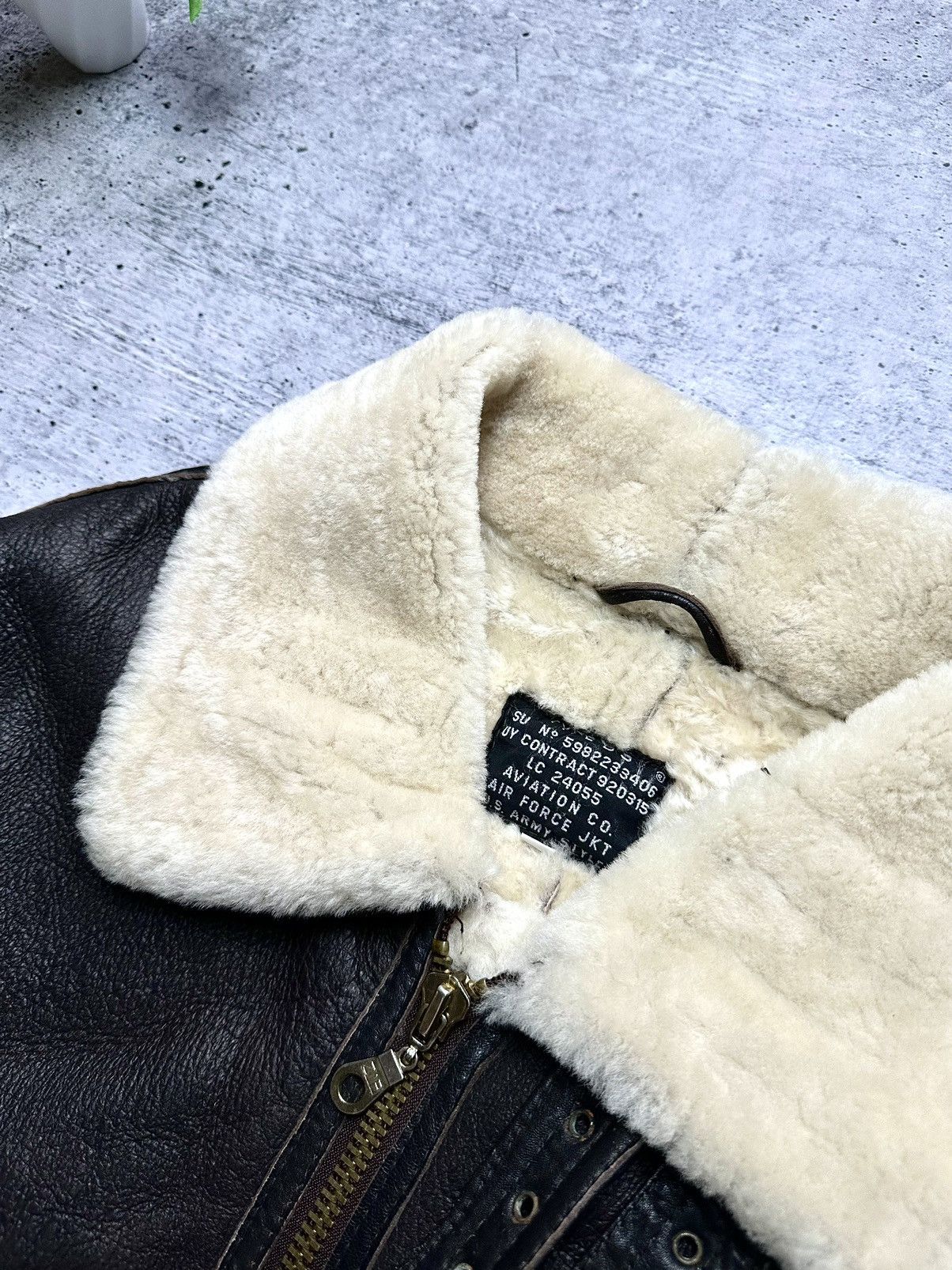 90's U.S. AIR FORCE \"B-3ムートンジャケット\" 雰囲気抜群 90s Unknown U S ARMY AIR FORCE JKT TYPE B-3 羊革 レザー ムートン