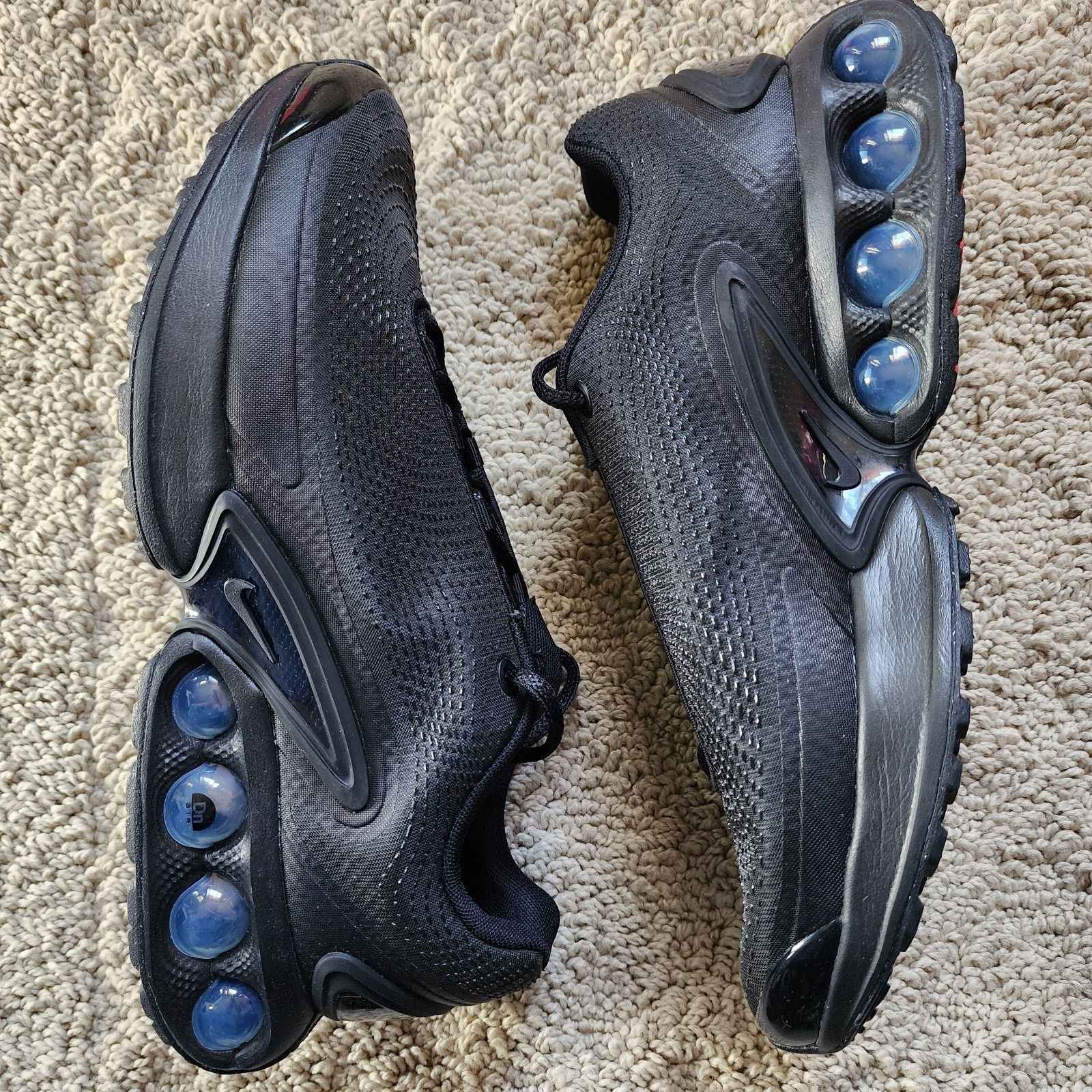 Nike Nike Air Max DN Black Metallic Grey Pre-Owned Sz 11 Size US 11 / EU 44 - 1 Thumbnail