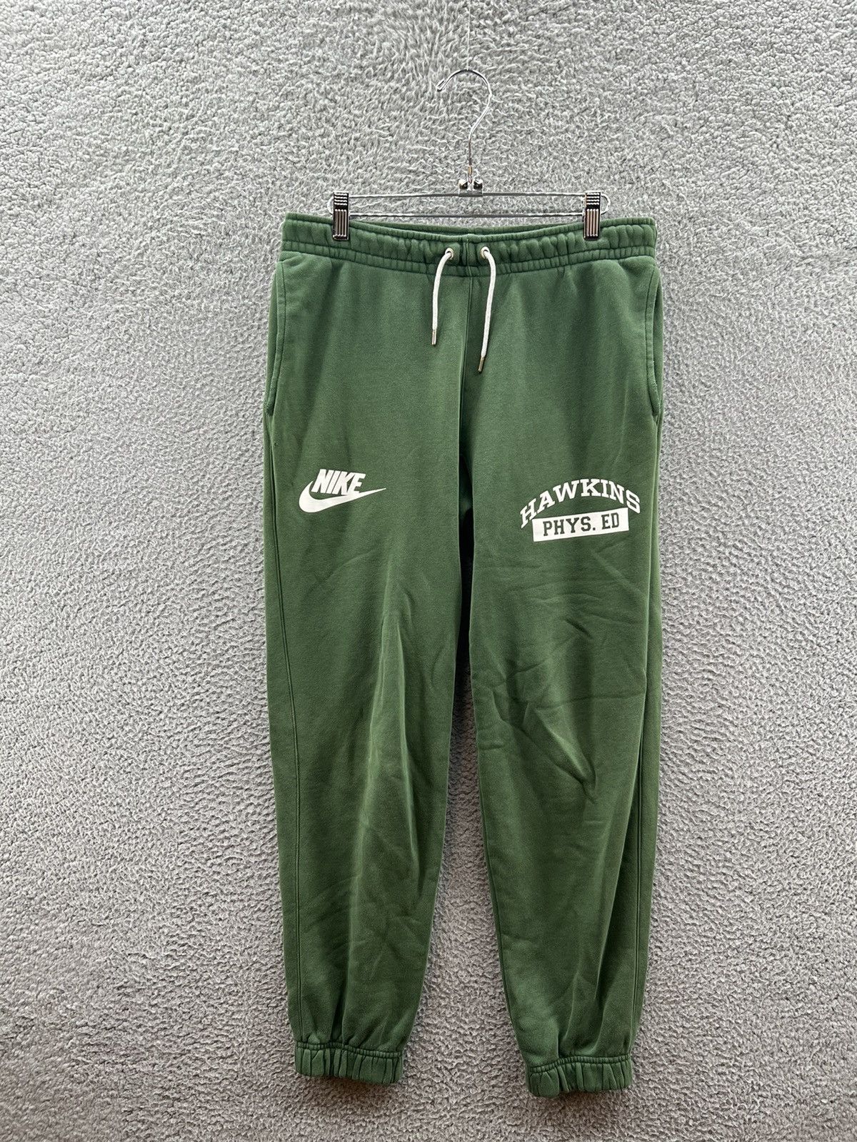Nike Stranger Things Hawkins High Sweatpants Small CQ3656