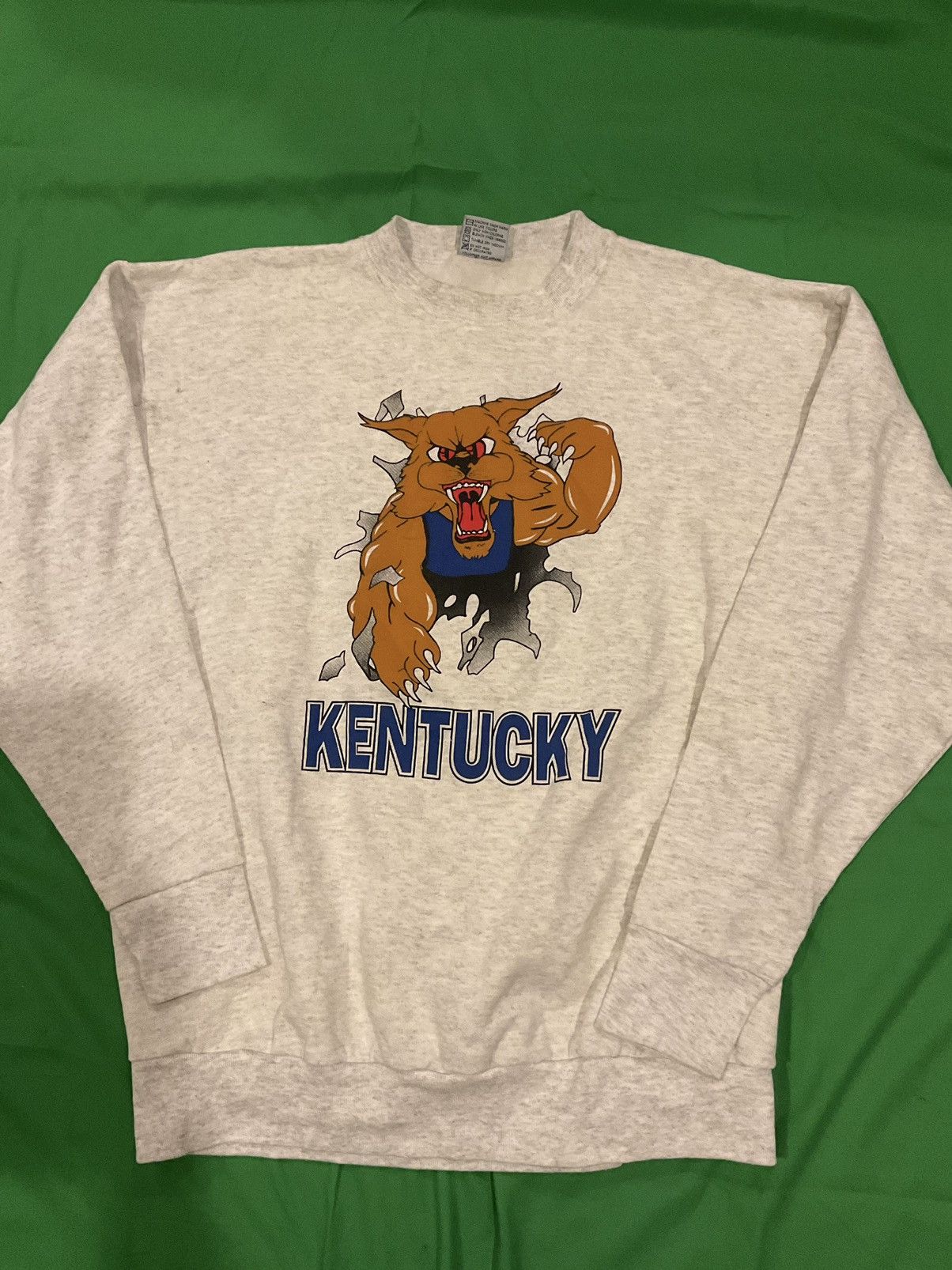 Vintage vintage Kentucky Wildcats aop crewneck Size US XL / EU 56 / 4 - 1 Thumbnail