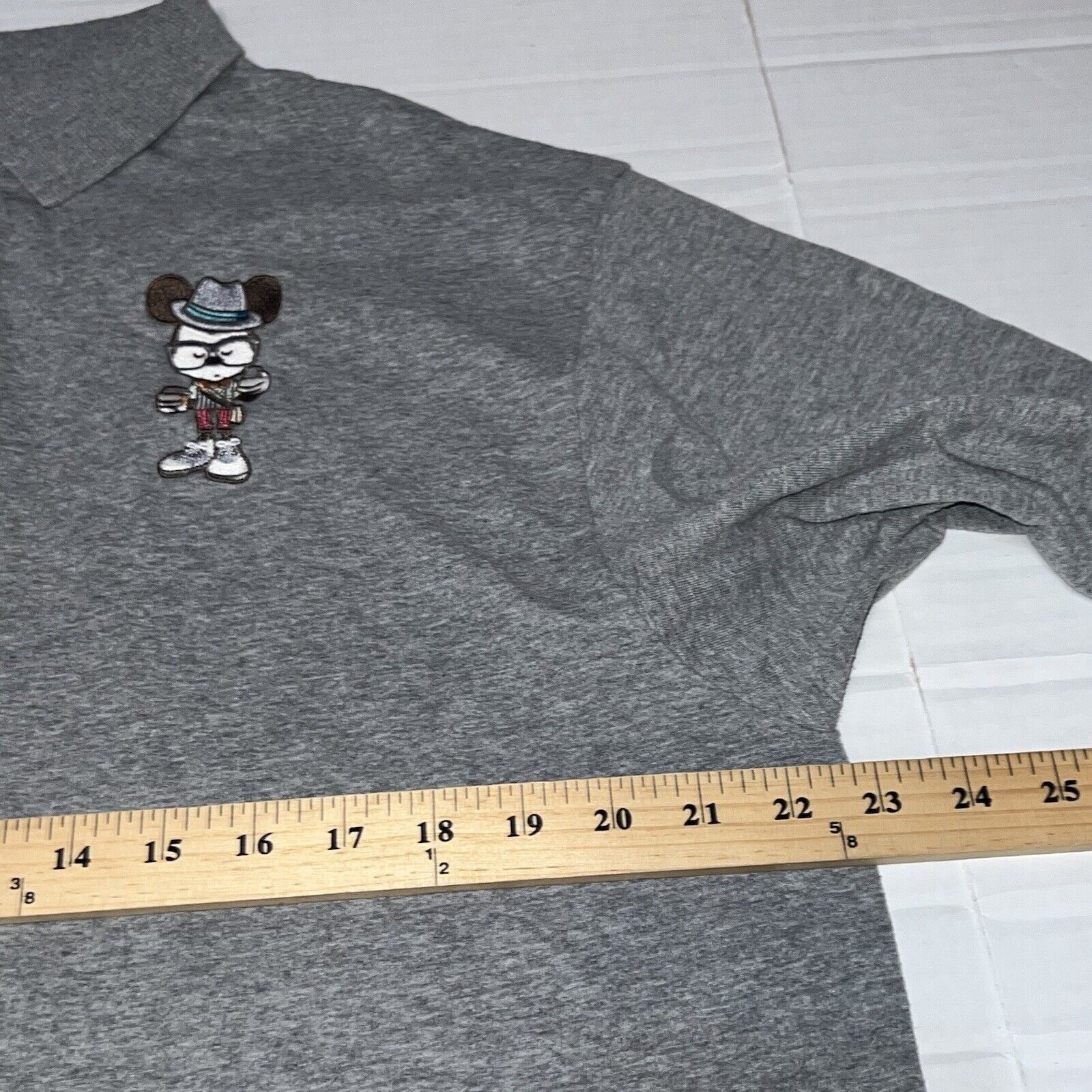 Disney DISNEY Cast Collection Mens XL Embroidered Mickey Polo shirt Size US XL / EU 56 / 4 - 8 Thumbnail