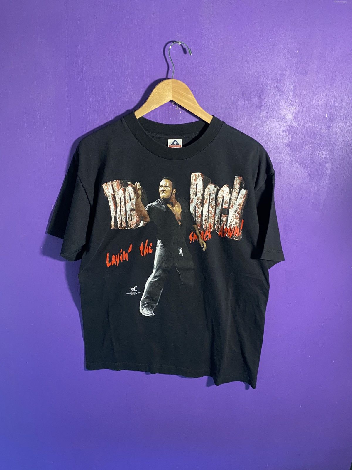 WWF Vintage 1999 WWF The Rock layin the smack down t-shirt Size US L / EU 52-54 / 3 - 1 Thumbnail