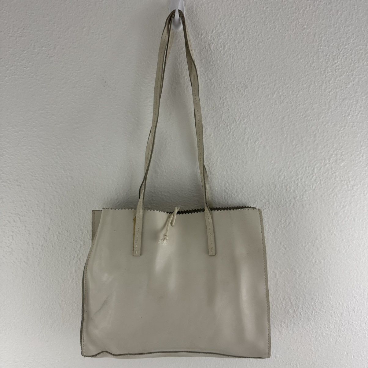 Vintage Vintage 90s White Ivory Leather Floral Cutout Italian Purse Size ONE SIZE - 7 Thumbnail