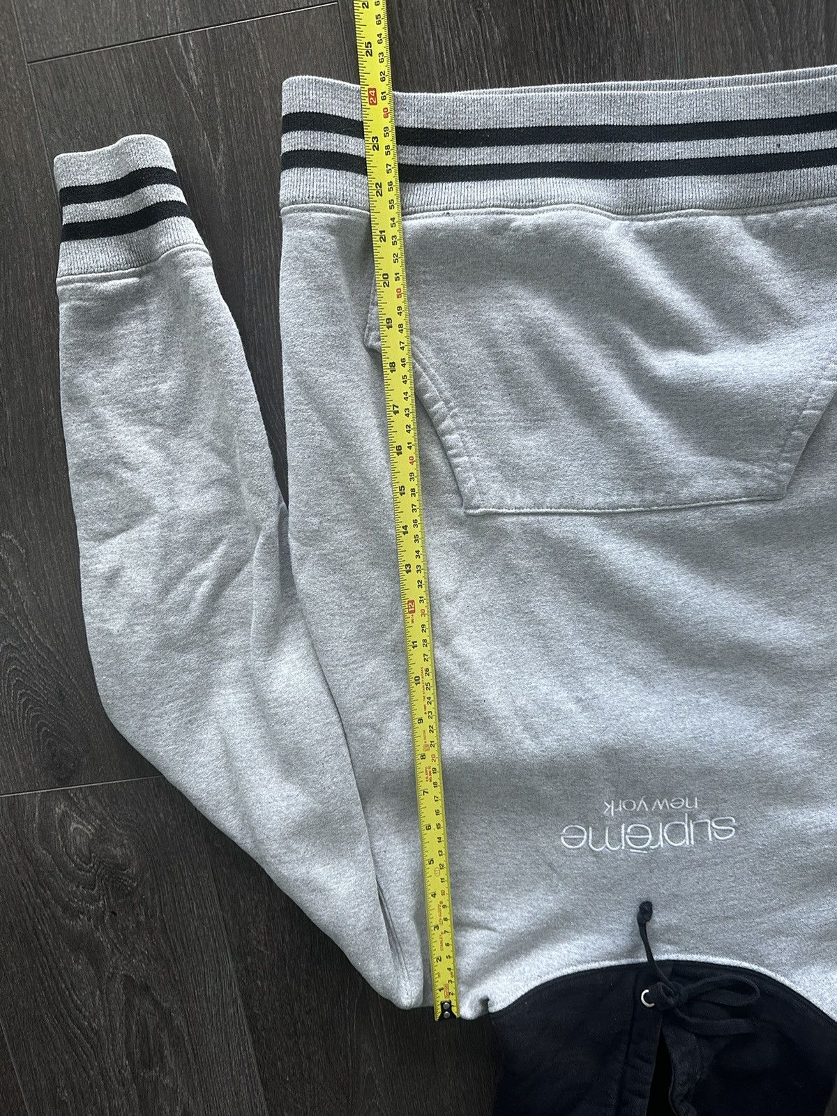 Supreme Two-tone Supreme Logo Hoodie Size US S / EU 44-46 / 1 - 2 Thumbnail