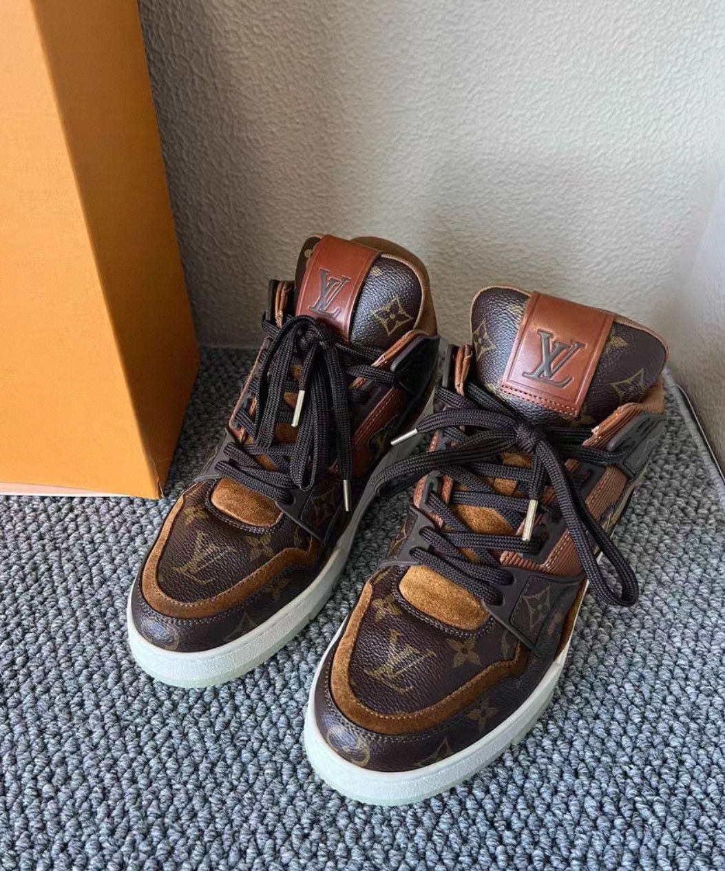 Louis Vuitton lv trainer sneakers in brown monogram. Size US 6.5 / EU 39-40 - 2 Thumbnail