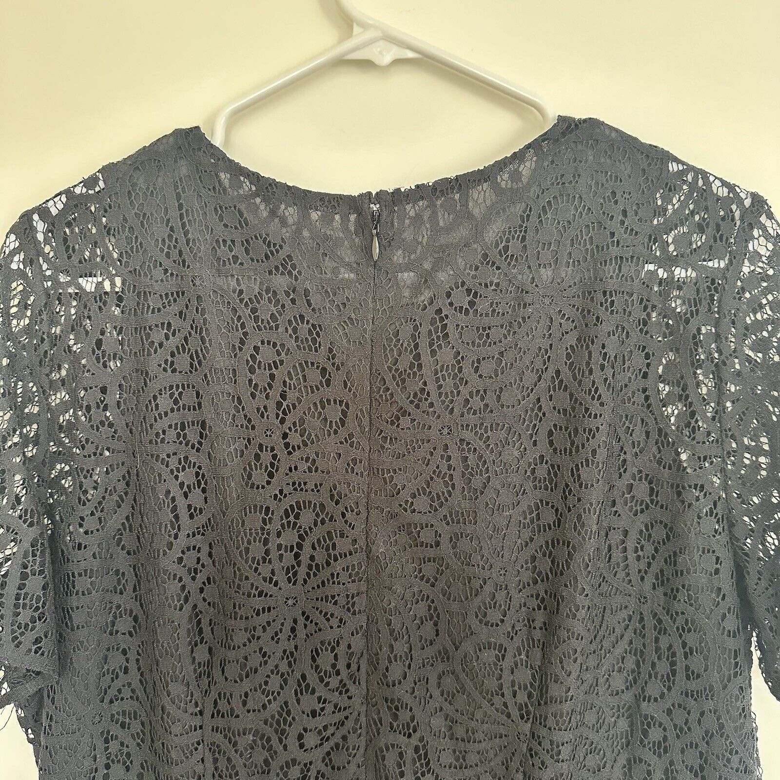 Ann Taylor Ann Taylor Black Lace Peplum Blouse Size US 8 NWOT Size M / US 6-8 / IT 42-44 - 6 Thumbnail