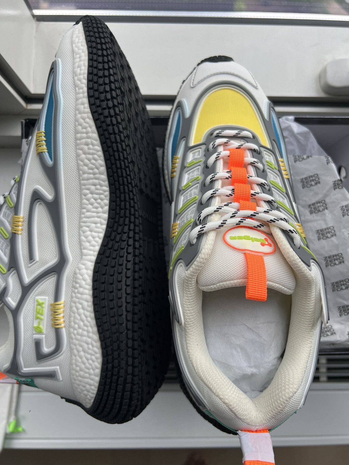 John Geiger John Geiger 004 Dry Ice Size US 10 / EU 43 - 2 Thumbnail