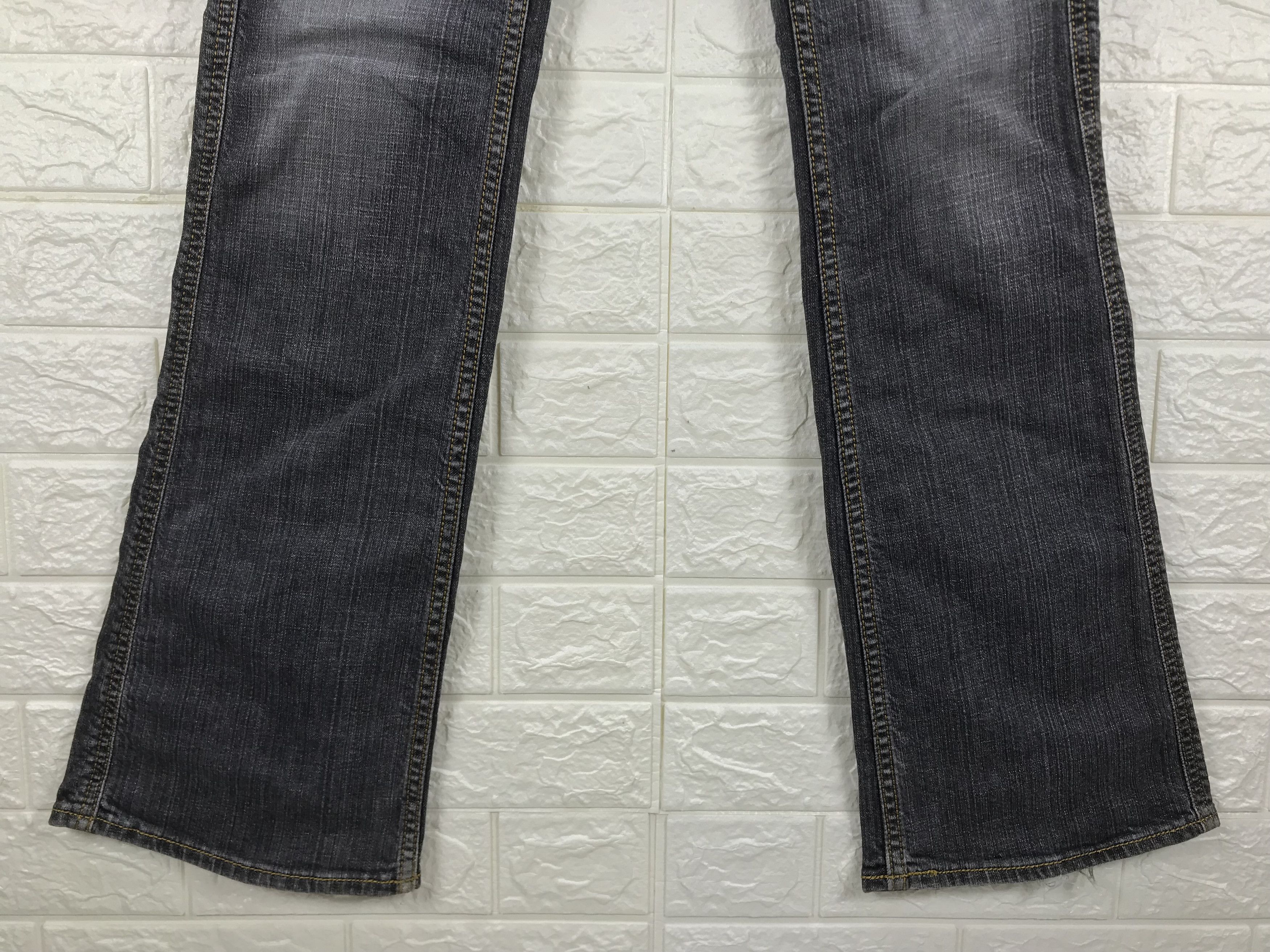 Vintage Vintage Bobson Faded Black Bush Flare Jeans Size 27" / US 4 / IT 40 - 4 Thumbnail