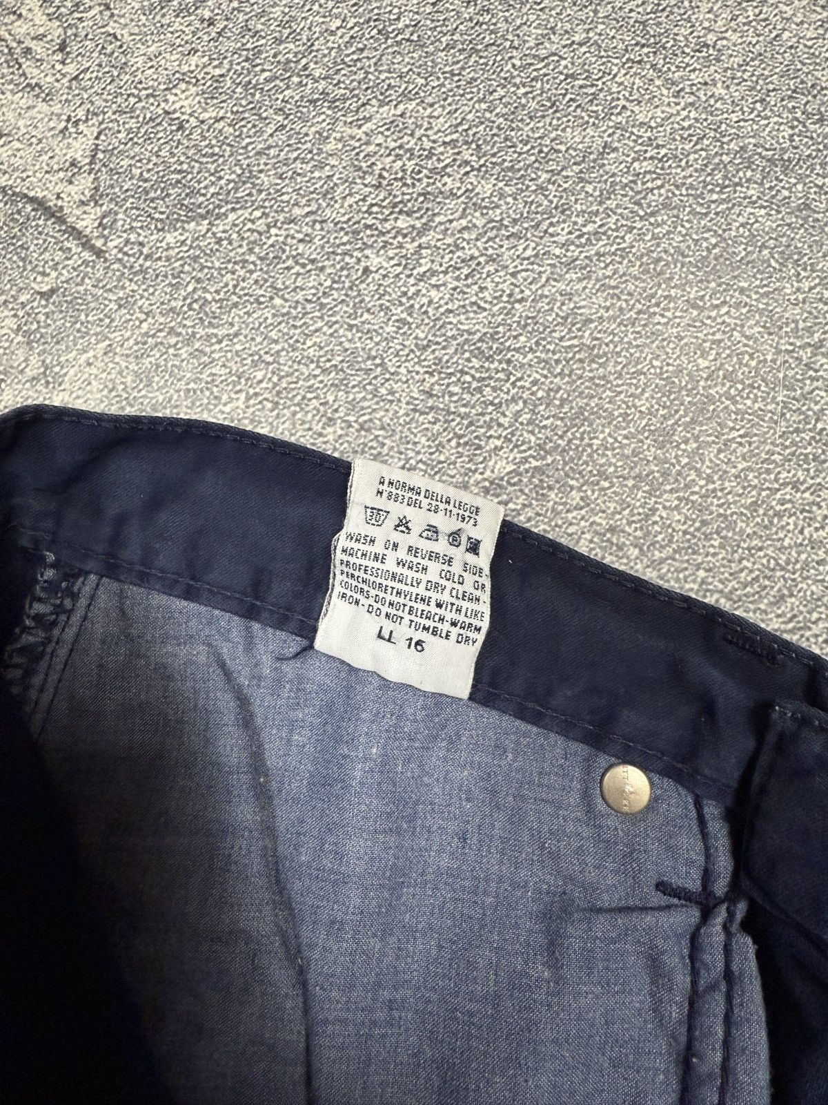 Jean × Versace Jeans Couture × Vintage Classic Dark Blue Versace Jeans Couture Pants 32 Size Size US 32 / EU 48 - 13 Thumbnail