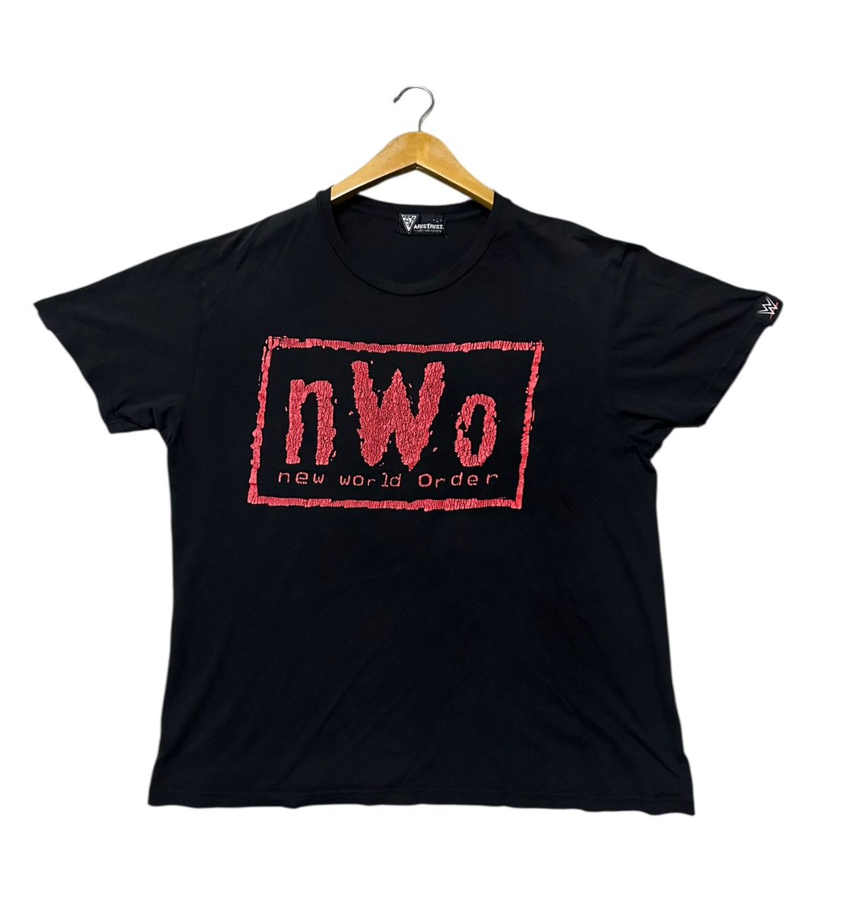 WWE New Japan Pro-Wrestling SANADA 