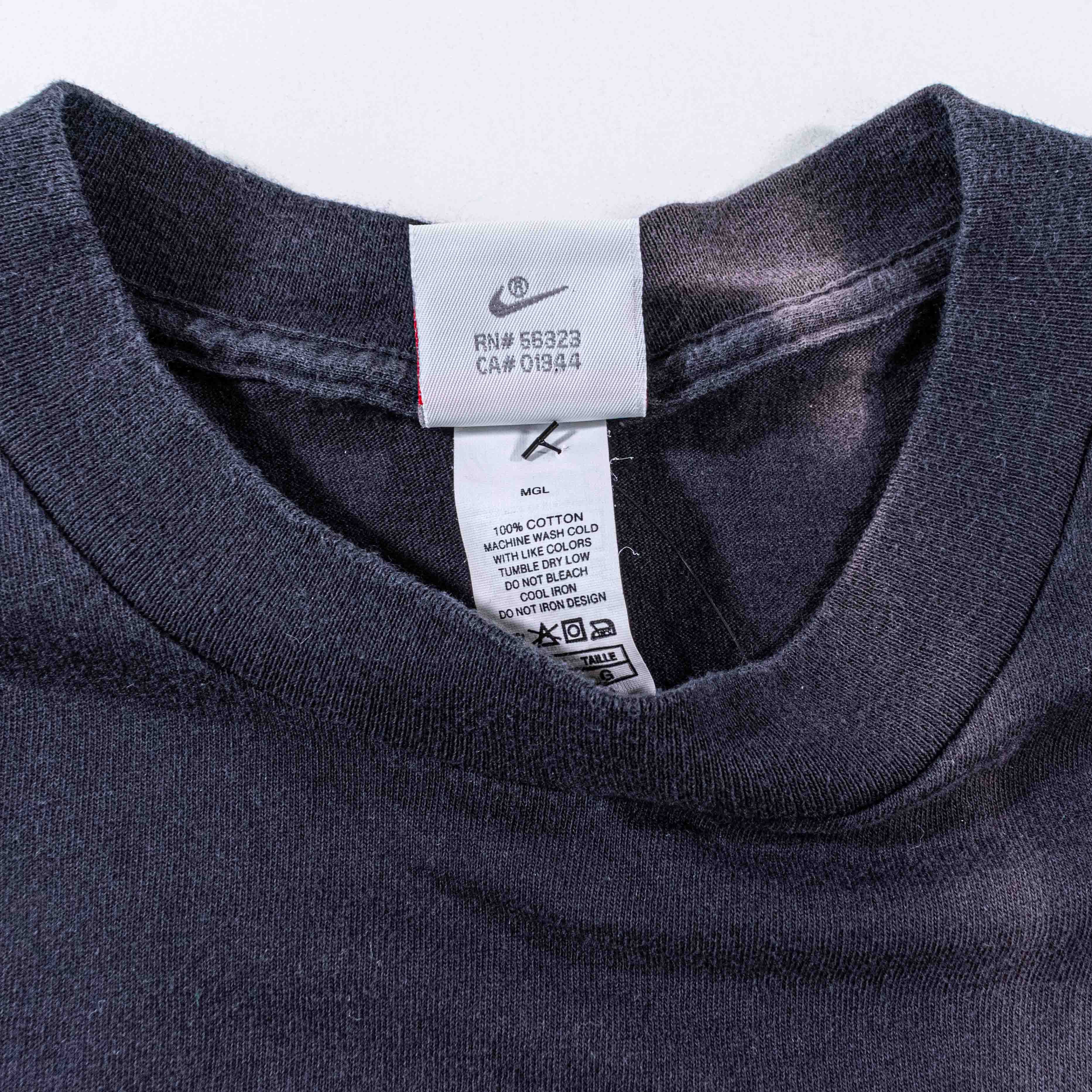 Nike Vintage Nike Soccer Just Do It AOP T-Shirt 90s World Cup Size US L / EU 52-54 / 3 - 9 Thumbnail