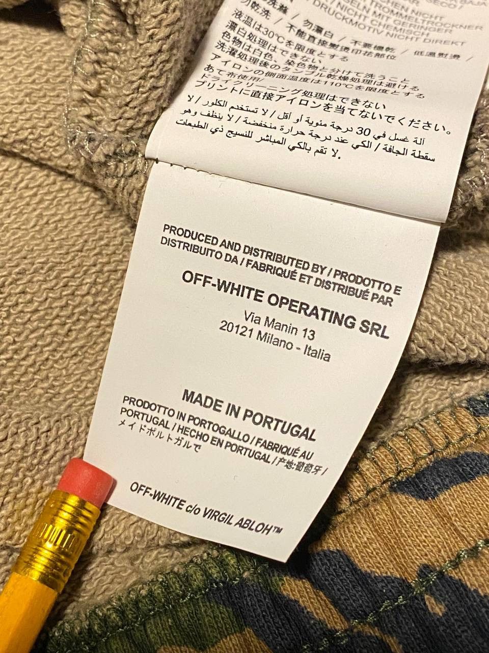 Off-White OFF-WHITE Camo Print Tee Virgil Abloh Temperature T-shirt Size US S / EU 44-46 / 1 - 2 Thumbnail