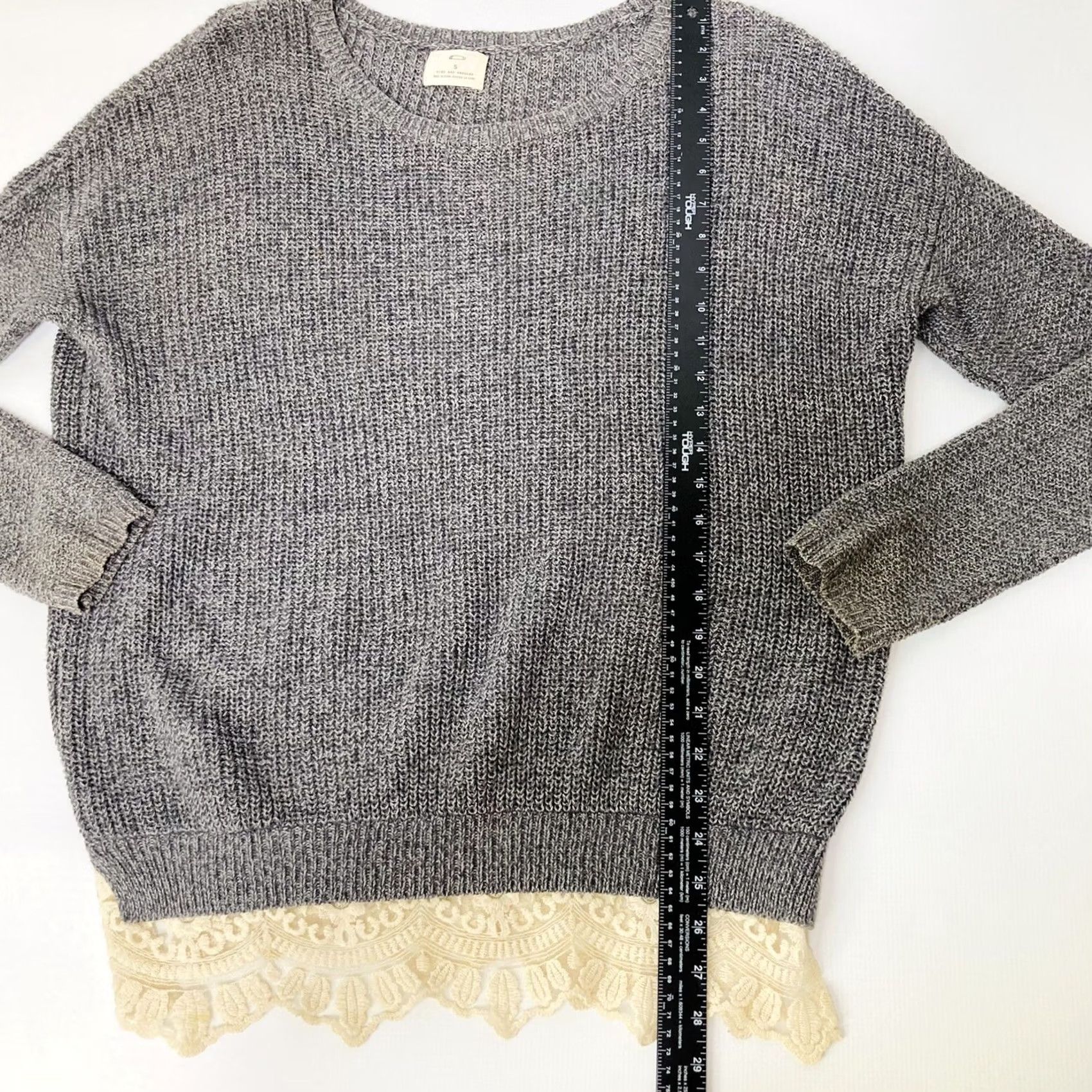 Anthropologie Anthropologie Pins and Needles Womens Gray Small Knit Lace Trim Sweater Tunic Size S / US 4 / IT 40 - 7 Thumbnail
