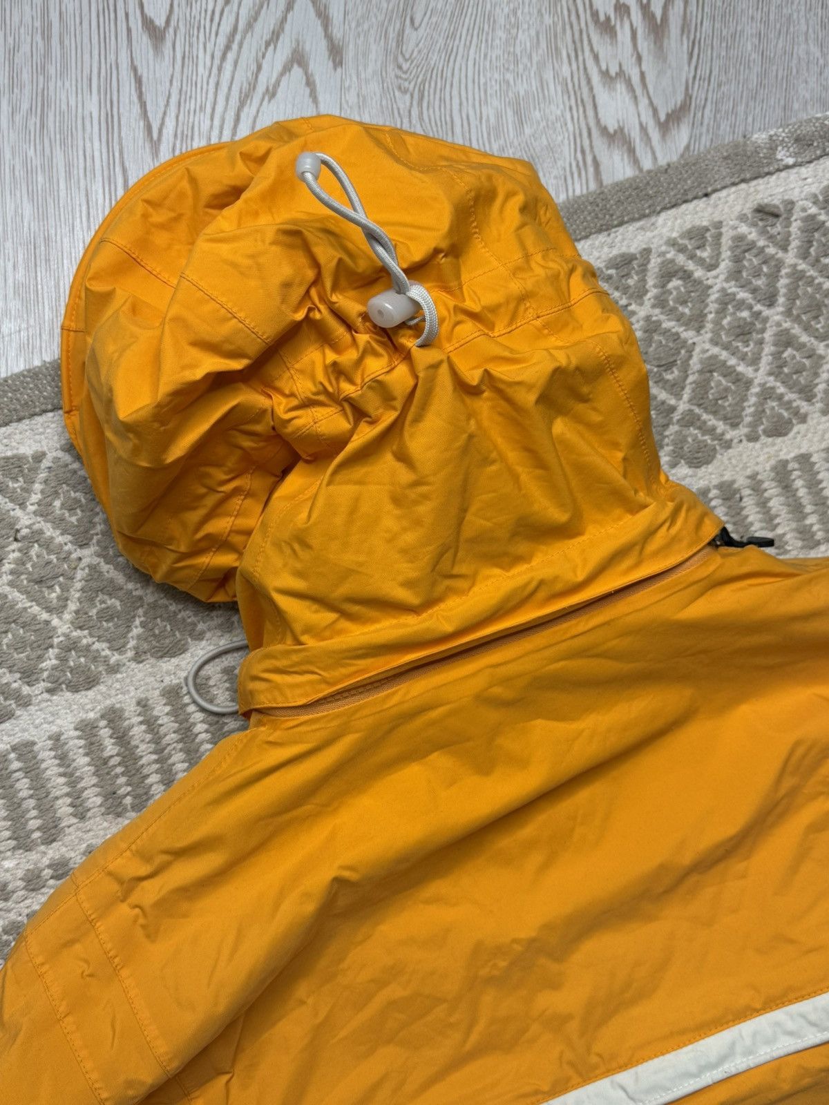 Nike ACG Vintage Nike ACG Storm Git Ski Orange Jacket size L wmns Size L / US 10 / IT 46 - 13 Thumbnail