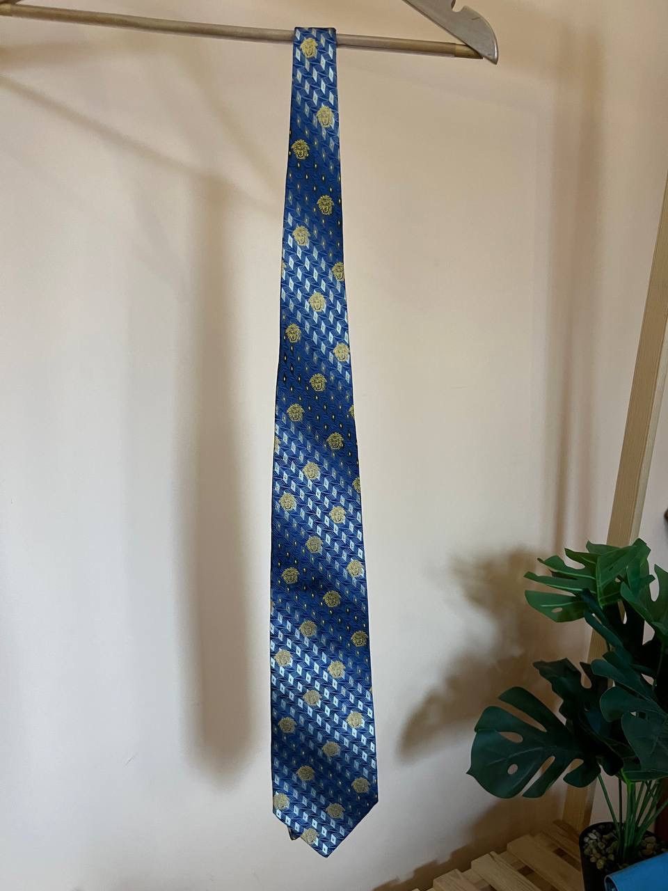Versace × Vintage Rare Vintage Gianni Versace Medusa Silk Tie Made in Italy Size ONE SIZE - 1 Thumbnail