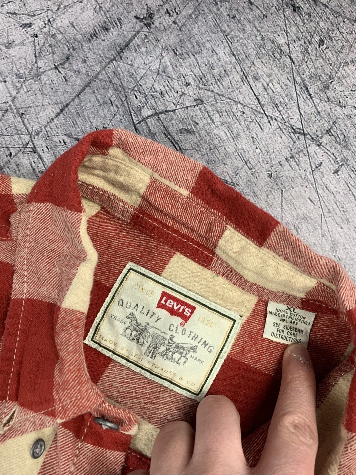 Flannel Vintage Levi's Plaid Shirt Button Up Western Style Y2K USA Size US XL / EU 56 / 4 - 7 Thumbnail