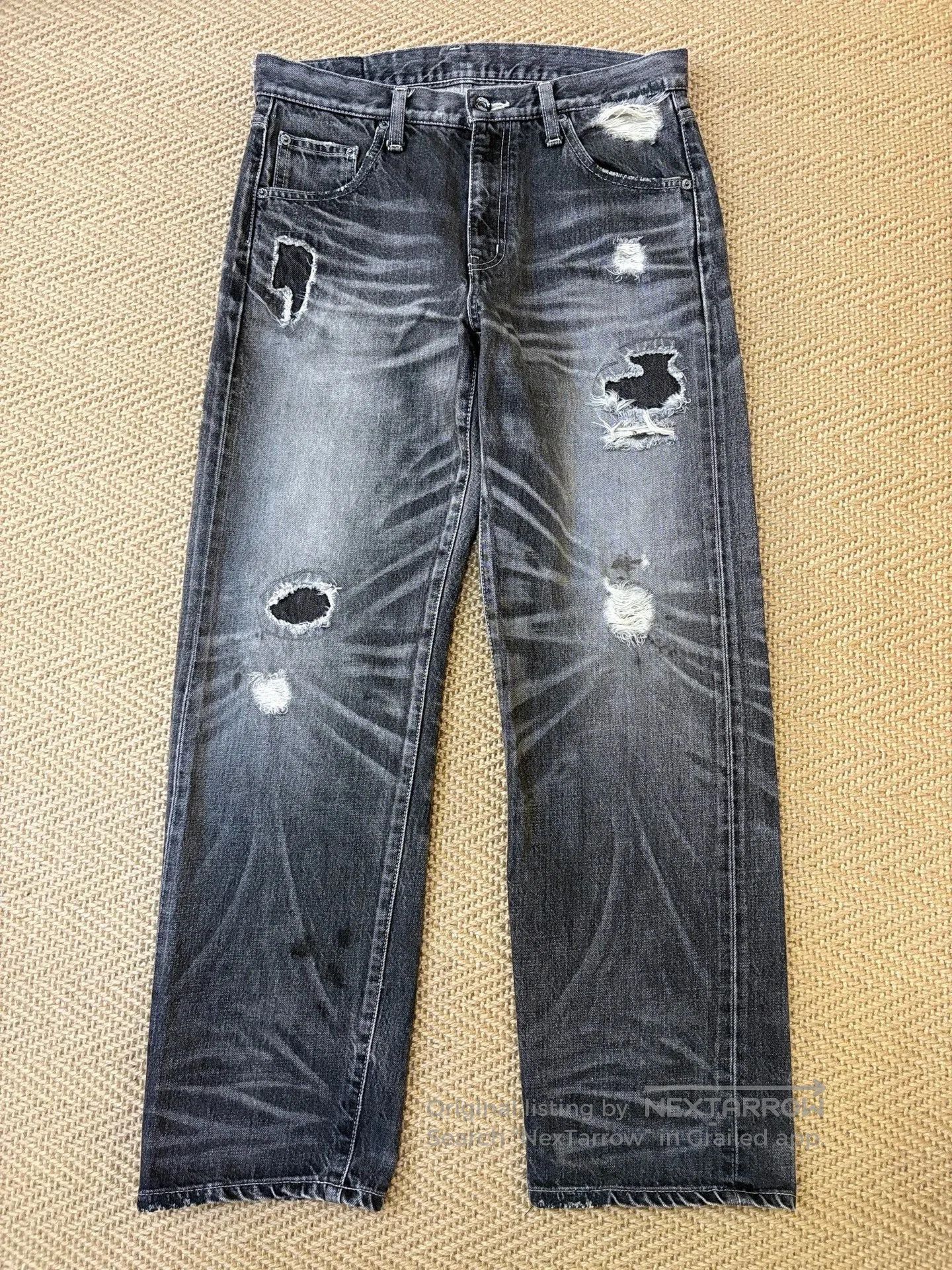 NEIGHBORHOOD 06EX KNEEL Distressed Jeans.