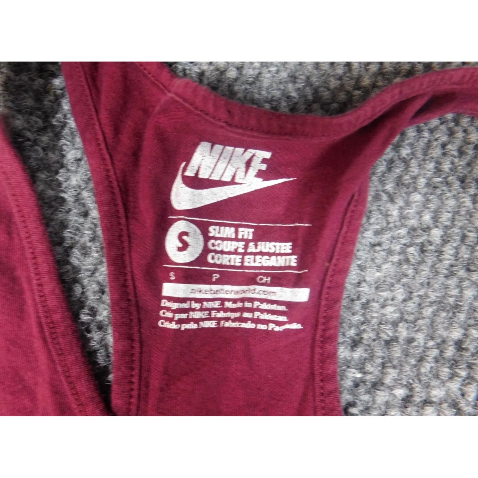 Nike Nike Womens Shirt Tank S Burgundy Logo Running Casual Cup Denim Open 100% Cotton Regular Womens Nike Tank S Red Logo Running Casual Shirt Size S / US 4 / IT 40 - 5 Thumbnail