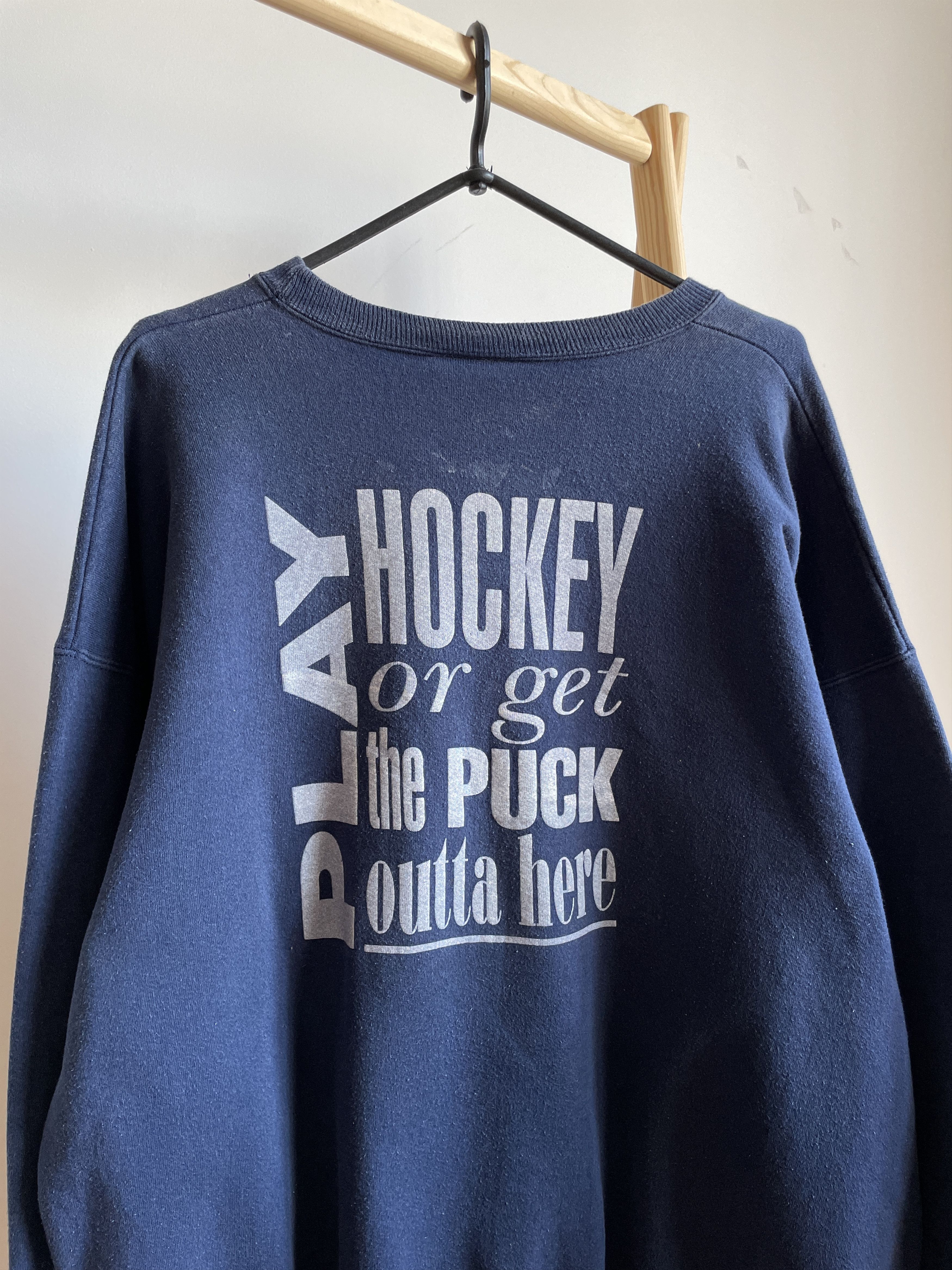 Hanes × Vintage Play Hockey Or Getta Puck Outta Here Vintage 90s Sweatshirt Size US XL / EU 56 / 4 - 4 Thumbnail