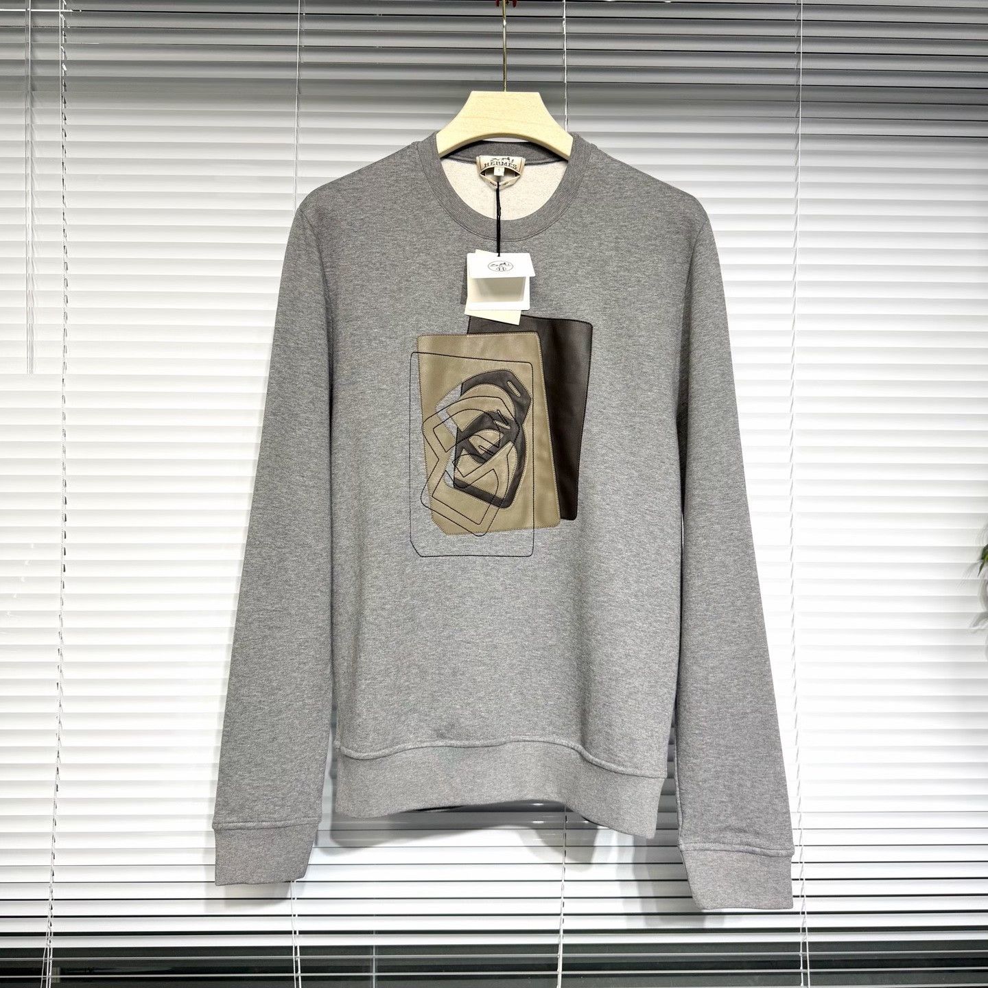 Hermes Hermès Gray Sweatshirt Patchwork Embroidery Size US S / EU 44-46 / 1 - 1 Thumbnail