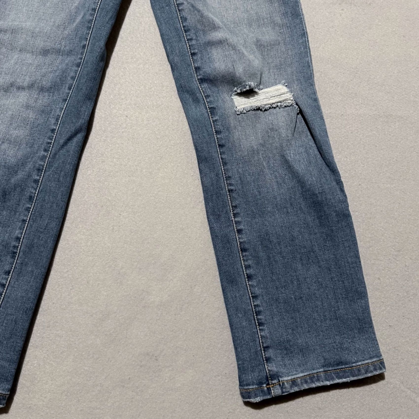 Denime Jennifer Lopez Sculpt Mid-Rise Capri Jeans Blue Denim Classic Zip Fly Women’s 4 Size 27" / US 4 / IT 40 - 6 Thumbnail